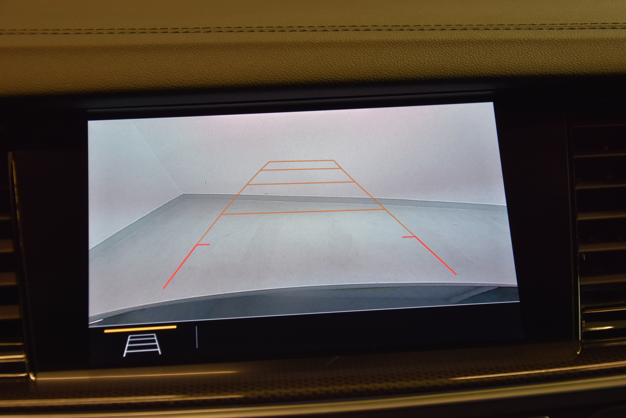 listing desktop thumbnail image 13