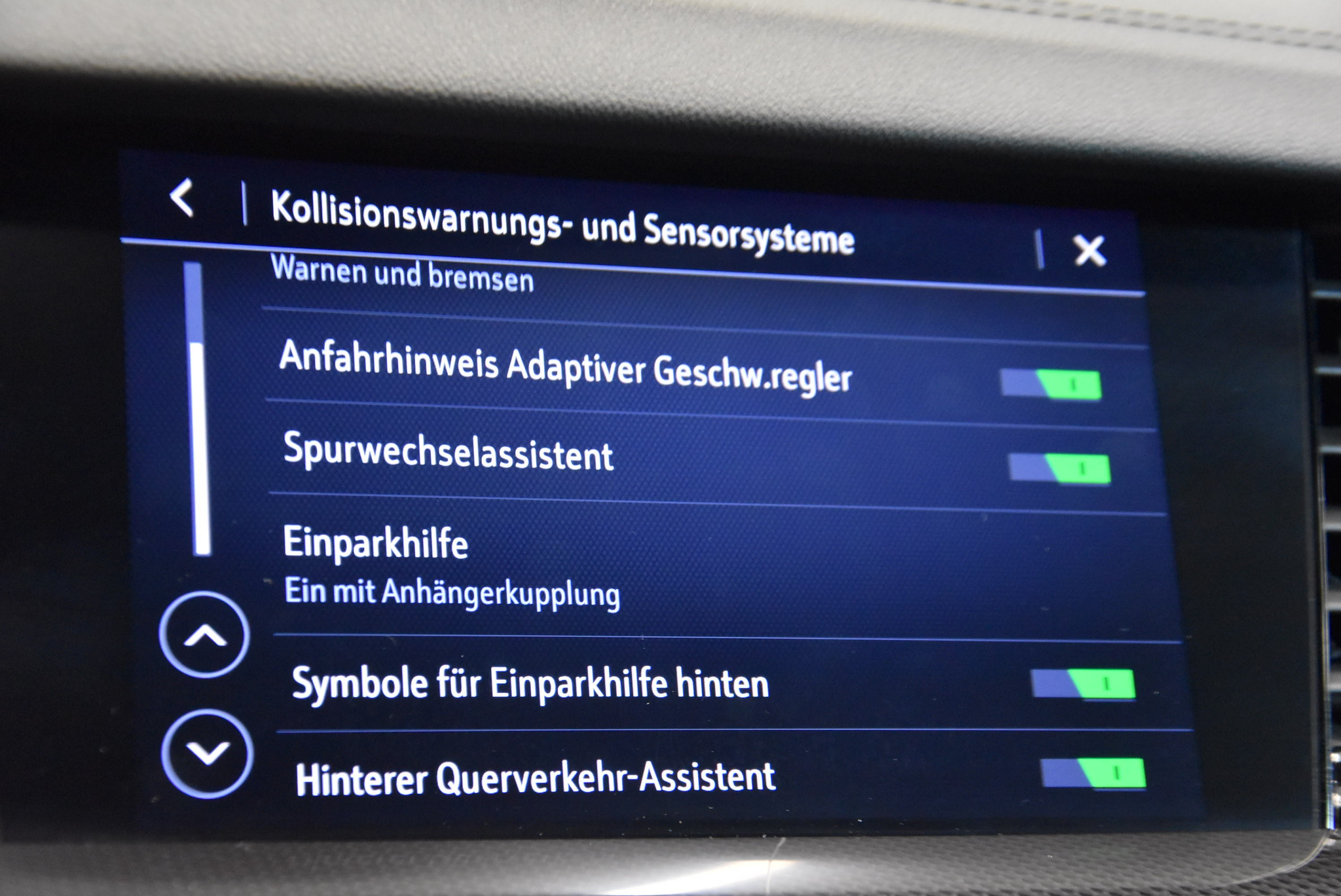 listing desktop thumbnail image 10