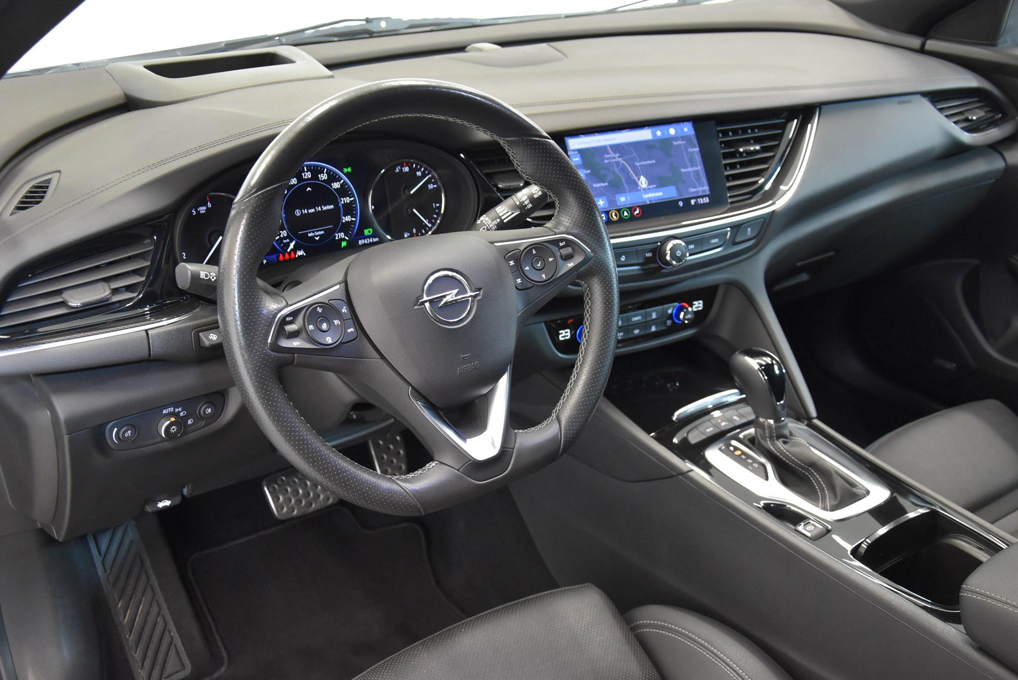 listing desktop thumbnail image 2