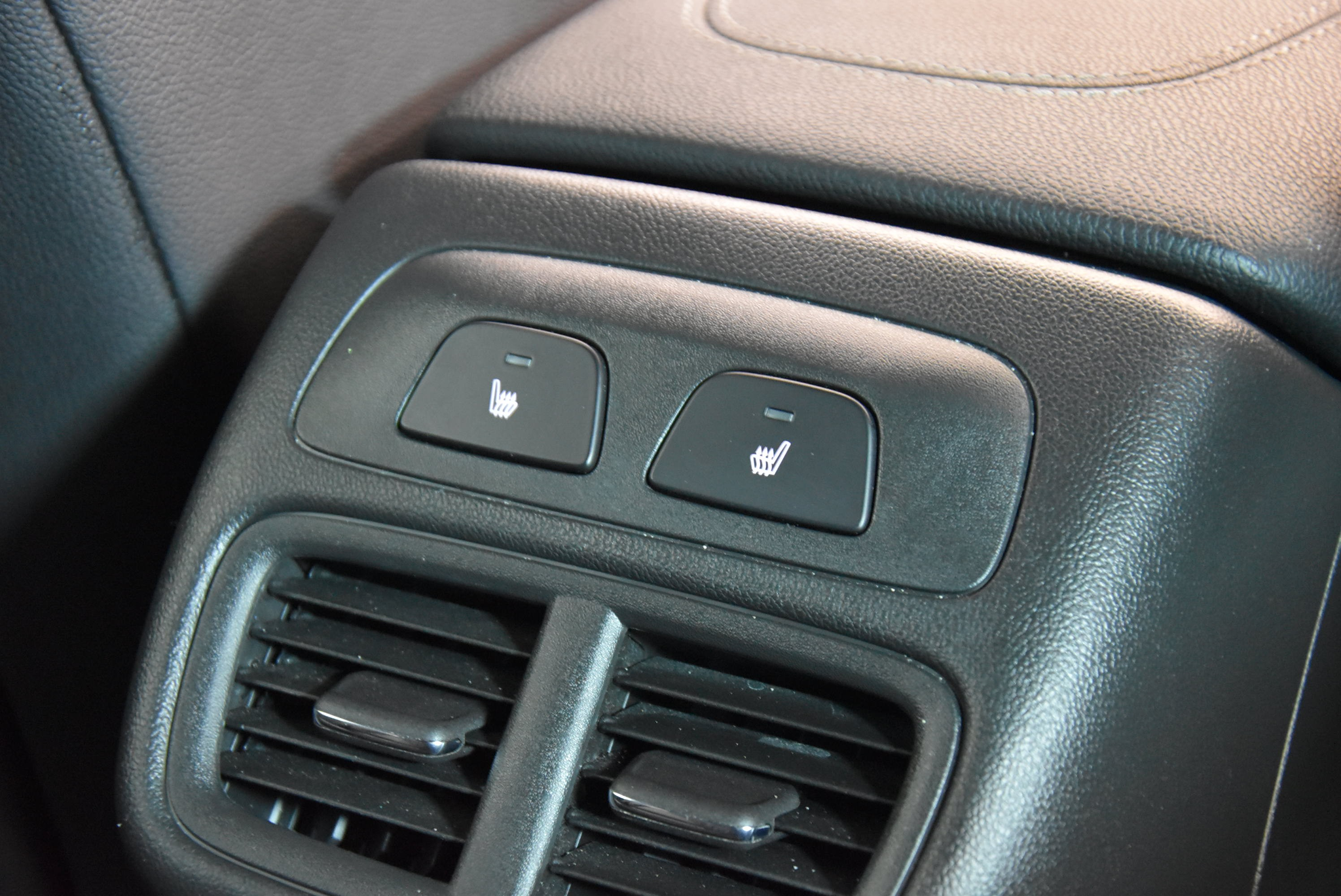 listing desktop thumbnail image 9