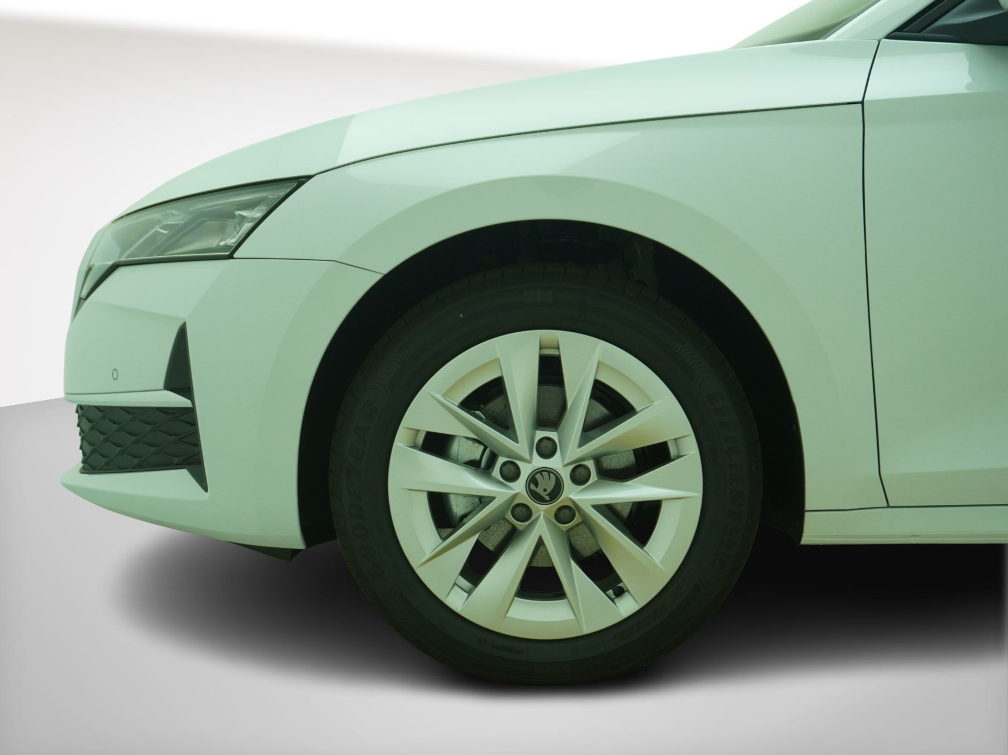 listing desktop thumbnail image 9