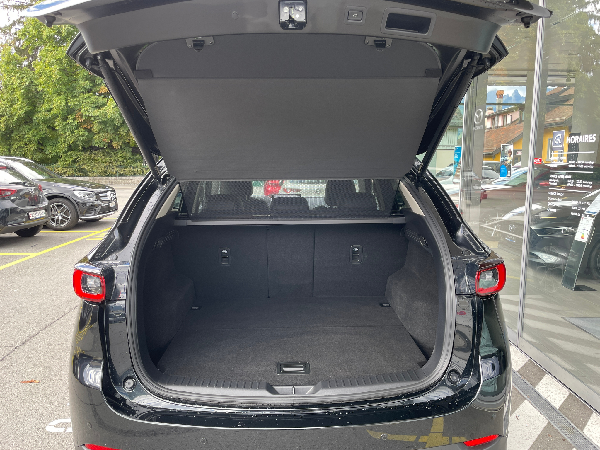 listing desktop thumbnail image 9