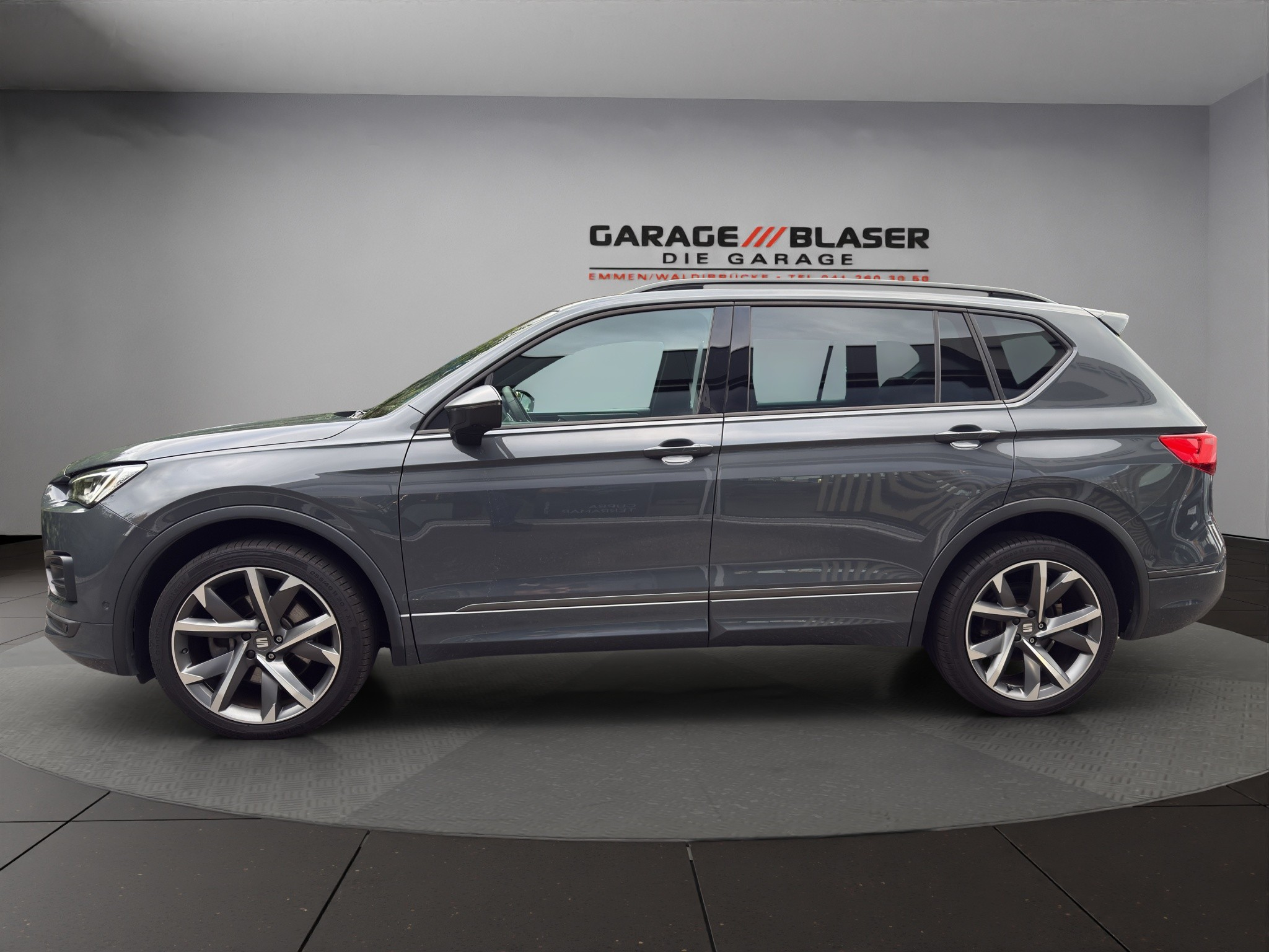 listing desktop thumbnail image 1