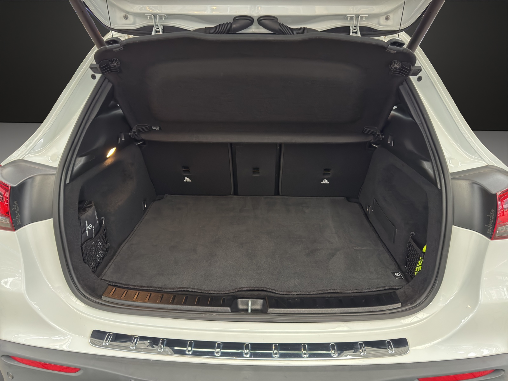 listing desktop thumbnail image 8