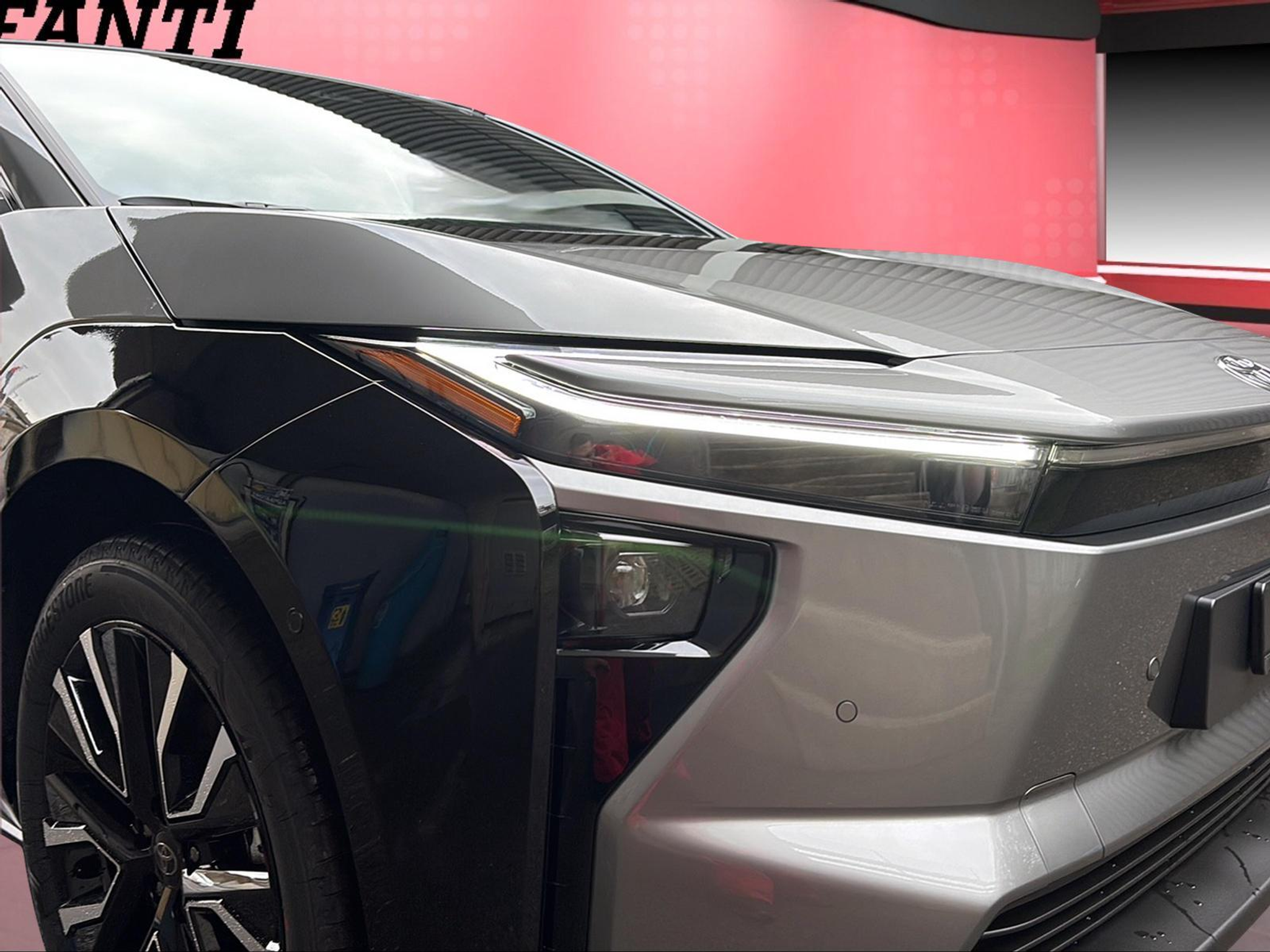 listing desktop thumbnail image 12