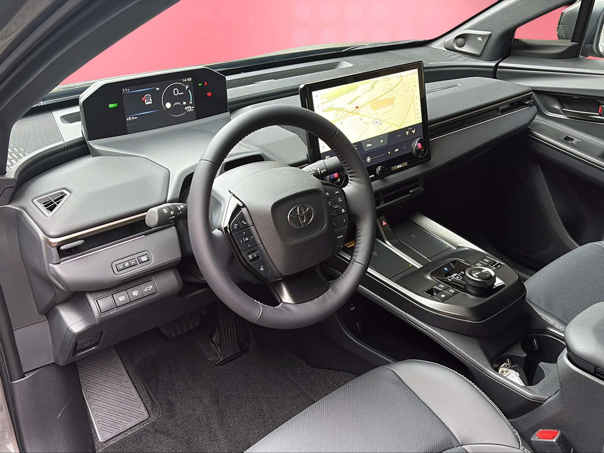 listing desktop thumbnail image 4