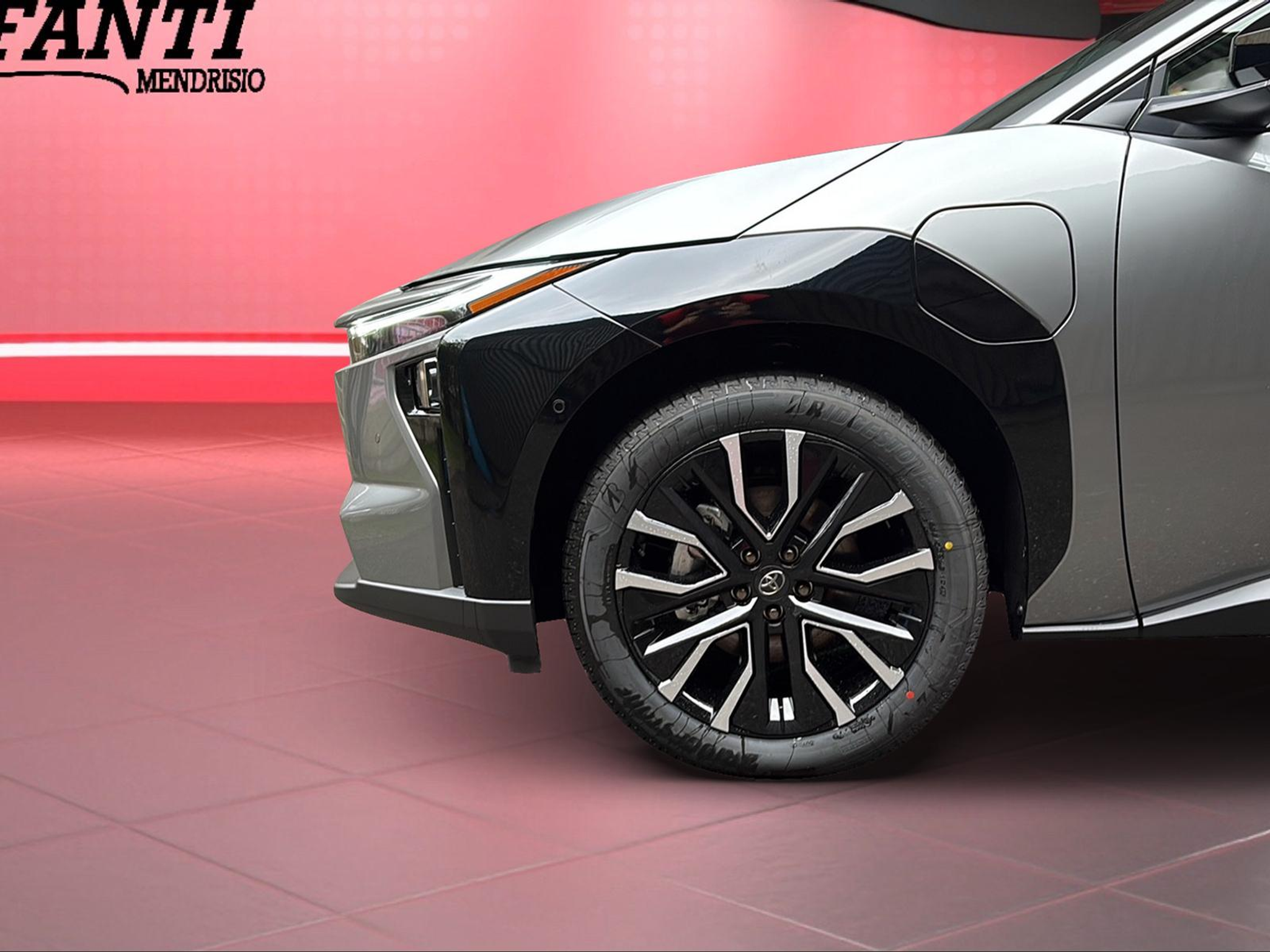 listing desktop thumbnail image 2