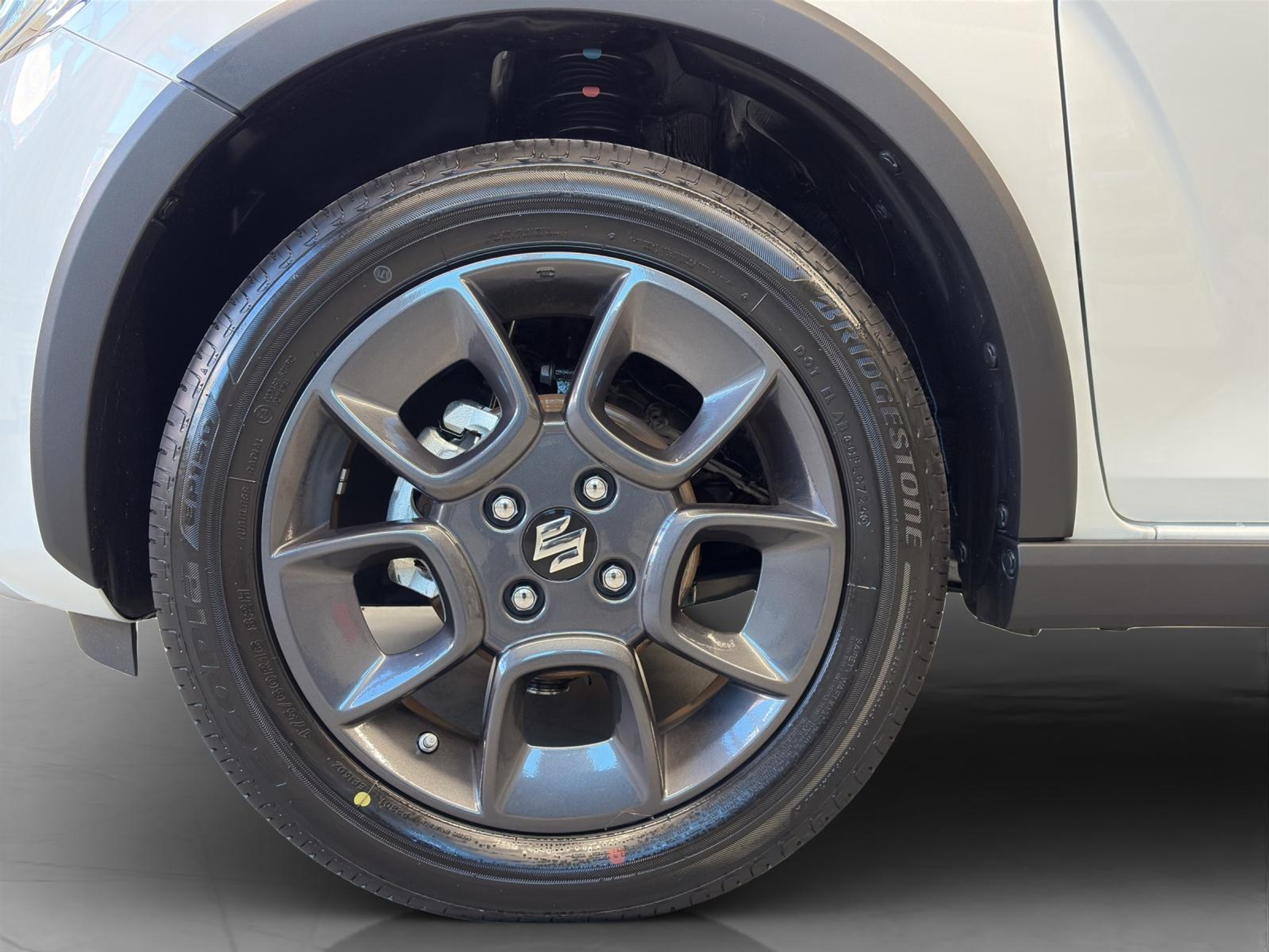 listing desktop thumbnail image 8