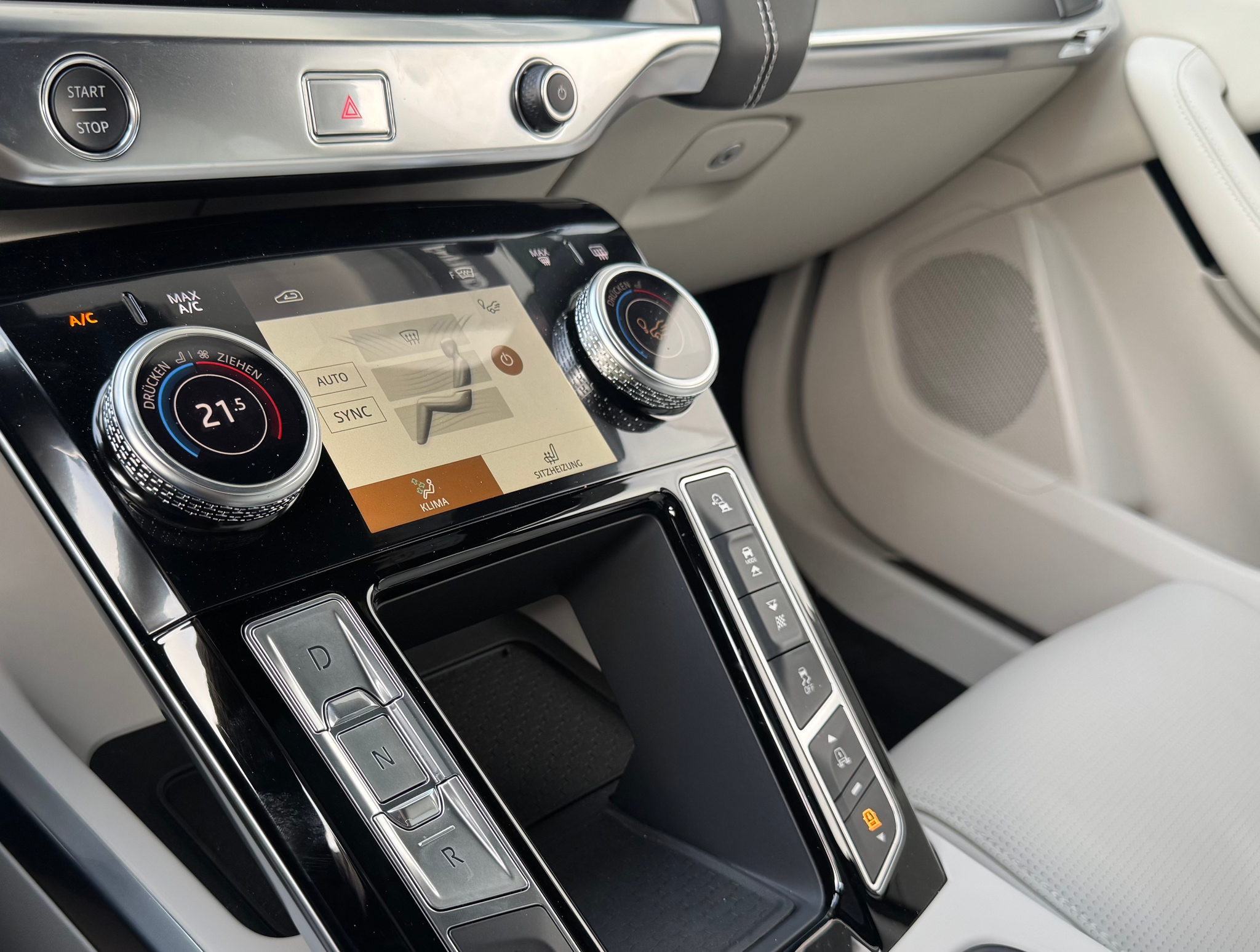 listing desktop thumbnail image 19