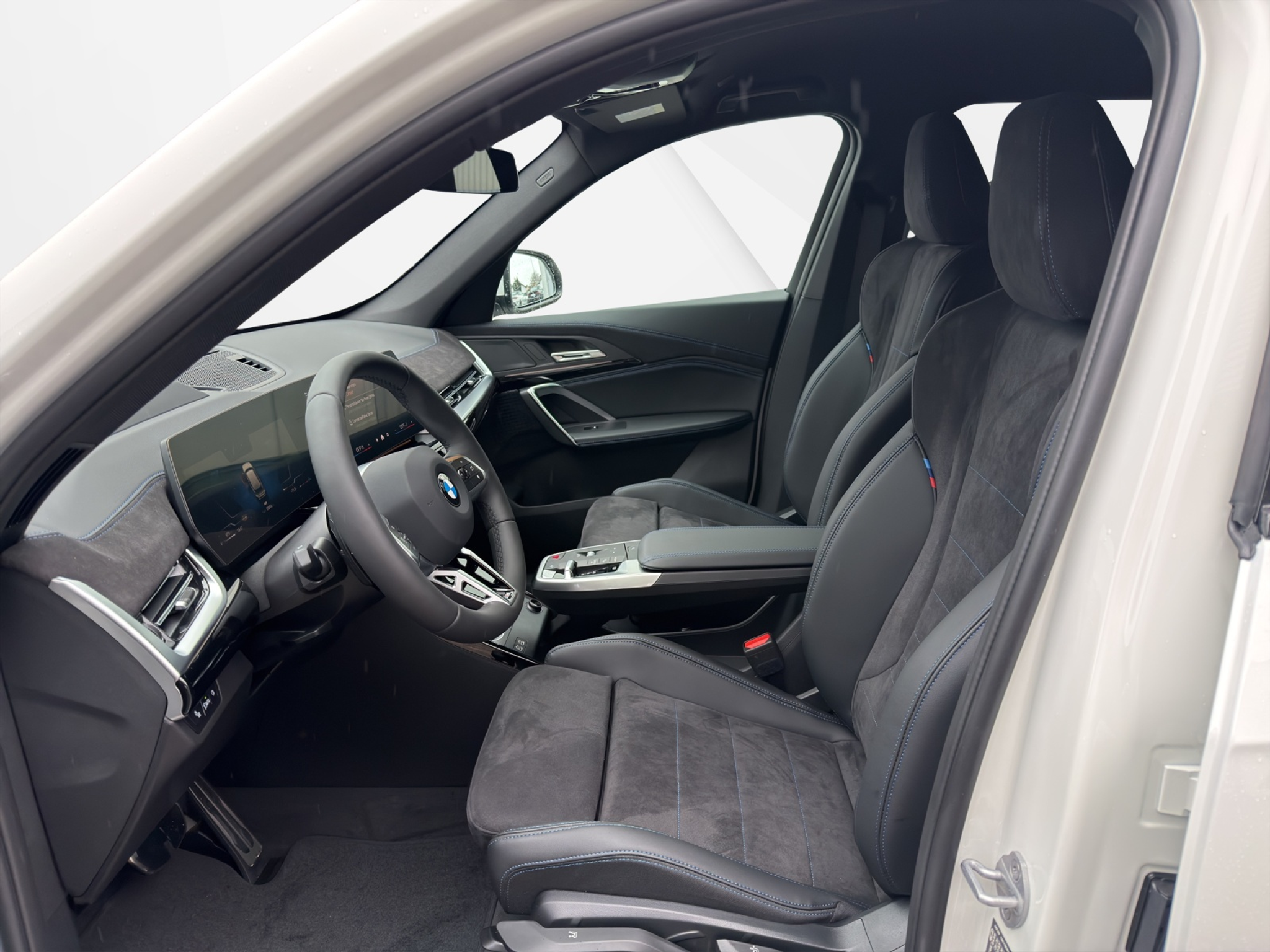 listing desktop thumbnail image 11