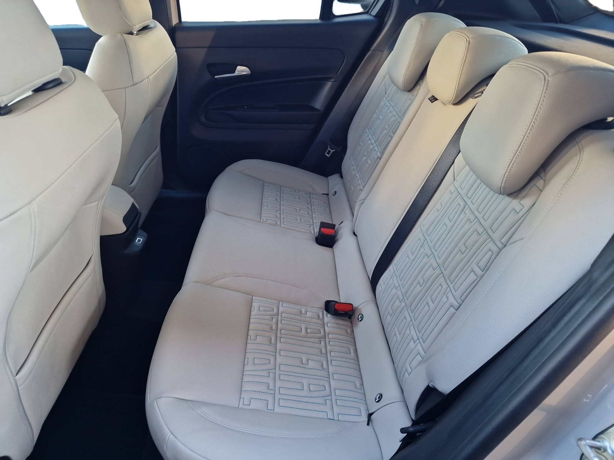 listing desktop thumbnail image 22