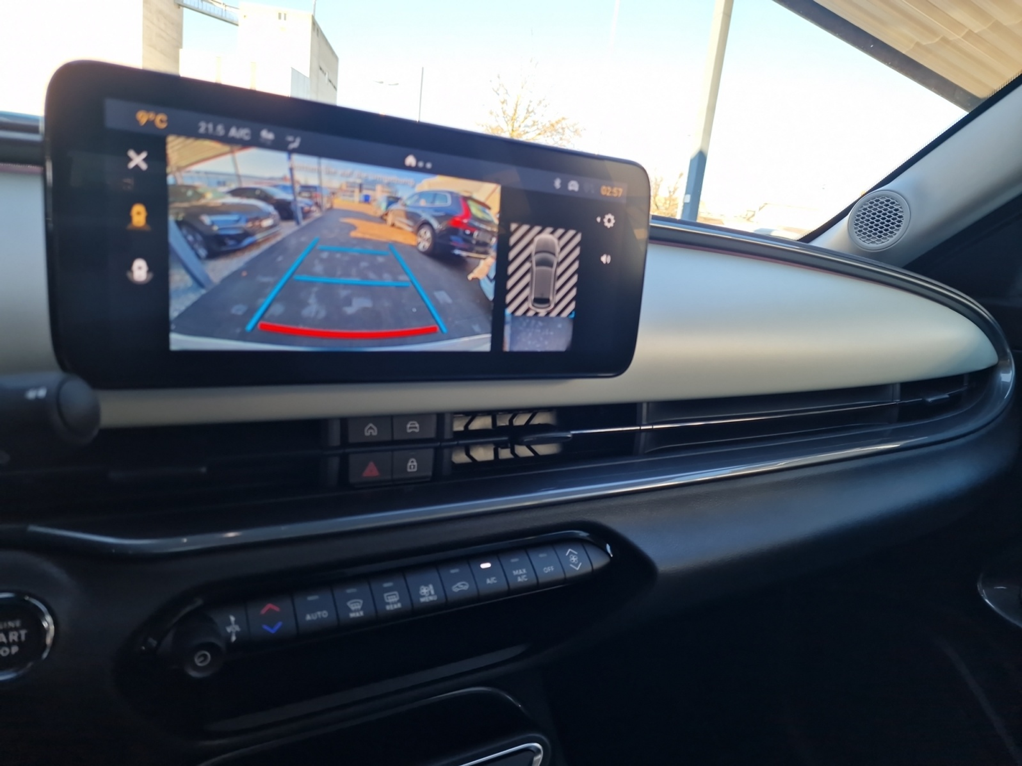 listing desktop thumbnail image 14