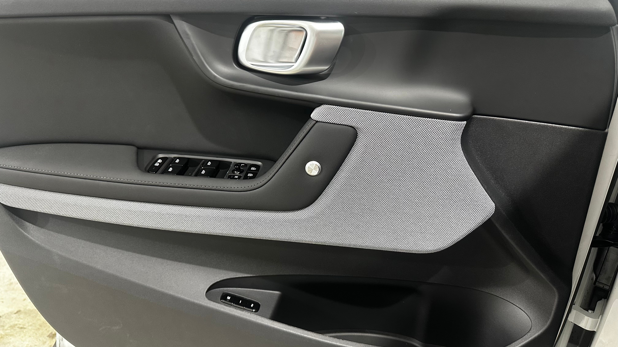 listing desktop thumbnail image 11