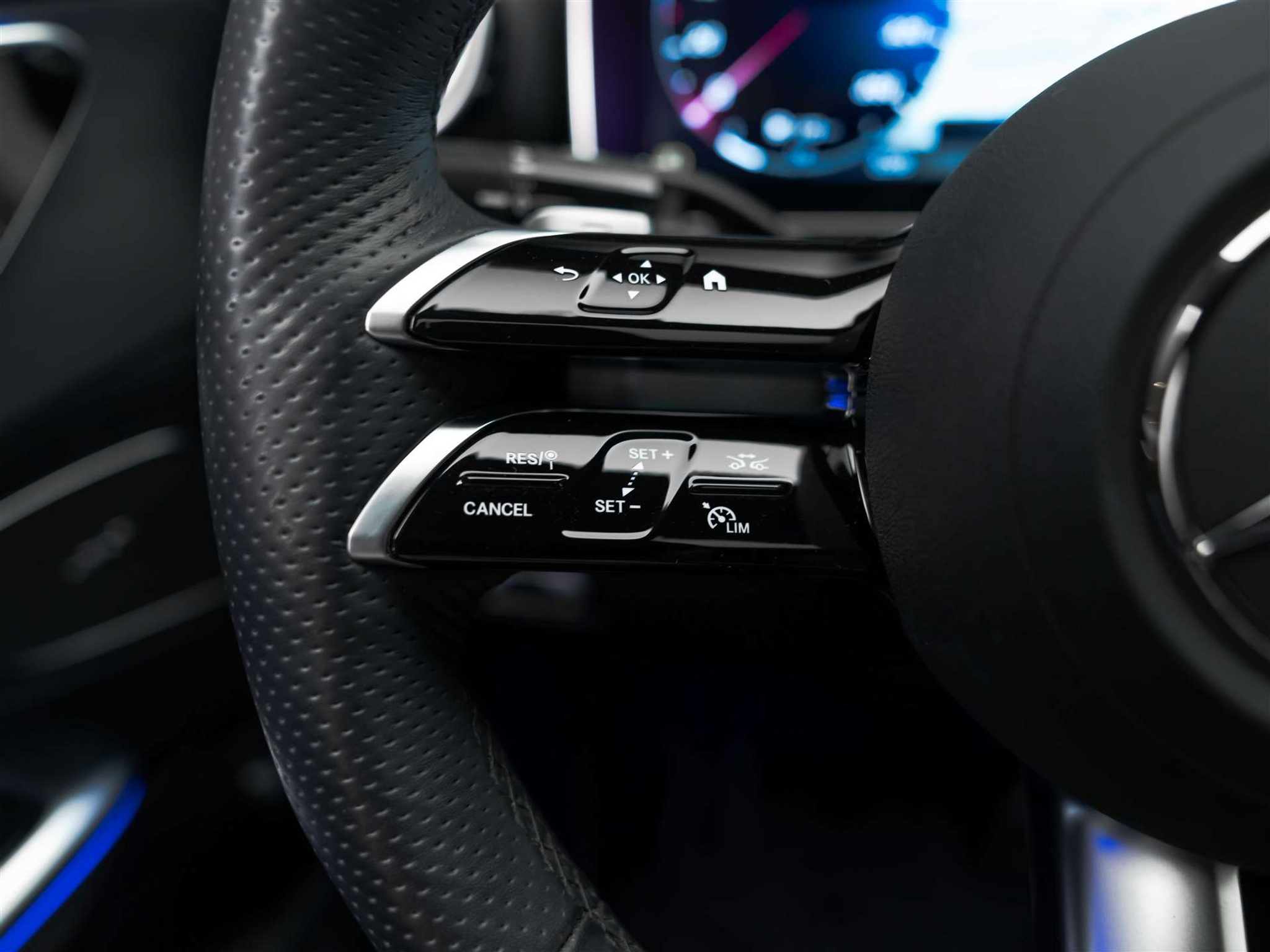 listing desktop thumbnail image 30