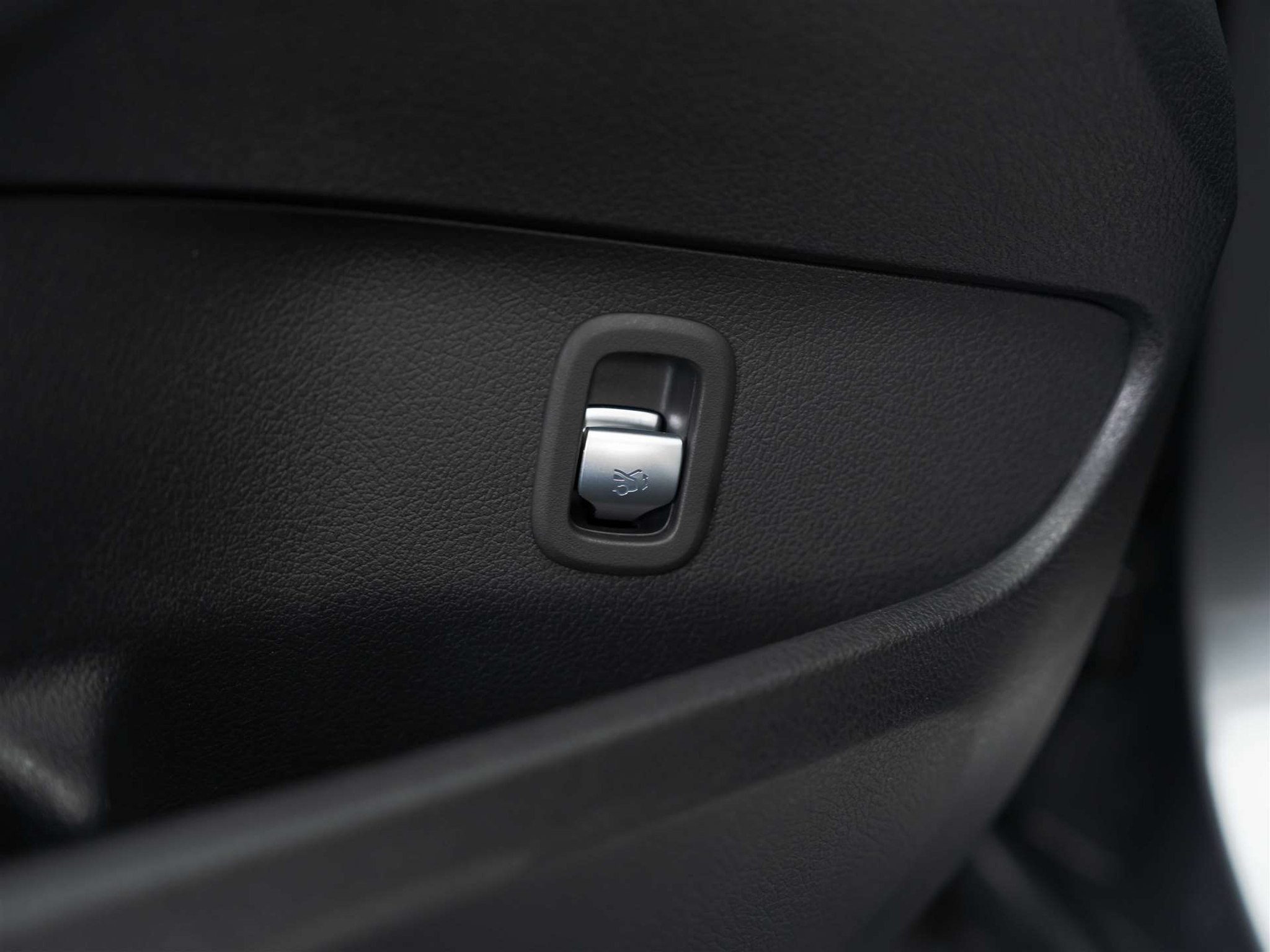 listing desktop thumbnail image 47