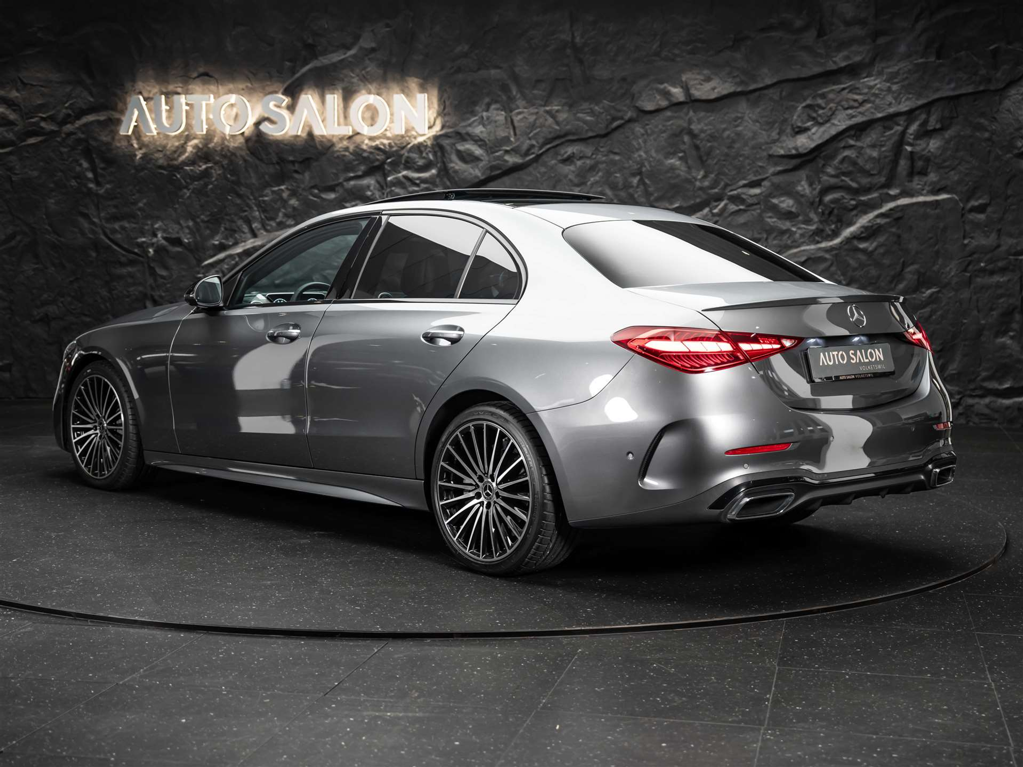 listing desktop thumbnail image 2