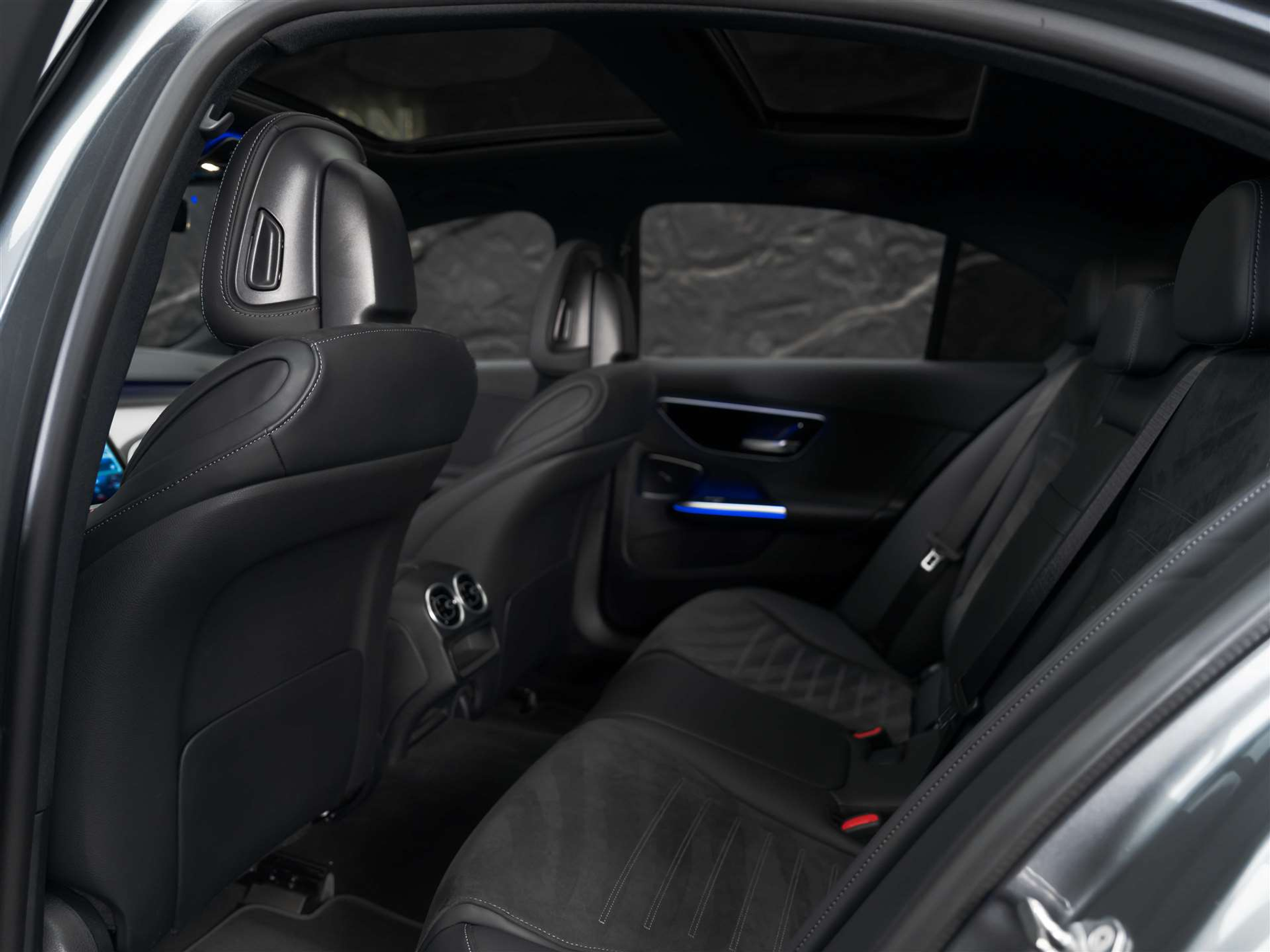 listing desktop thumbnail image 12