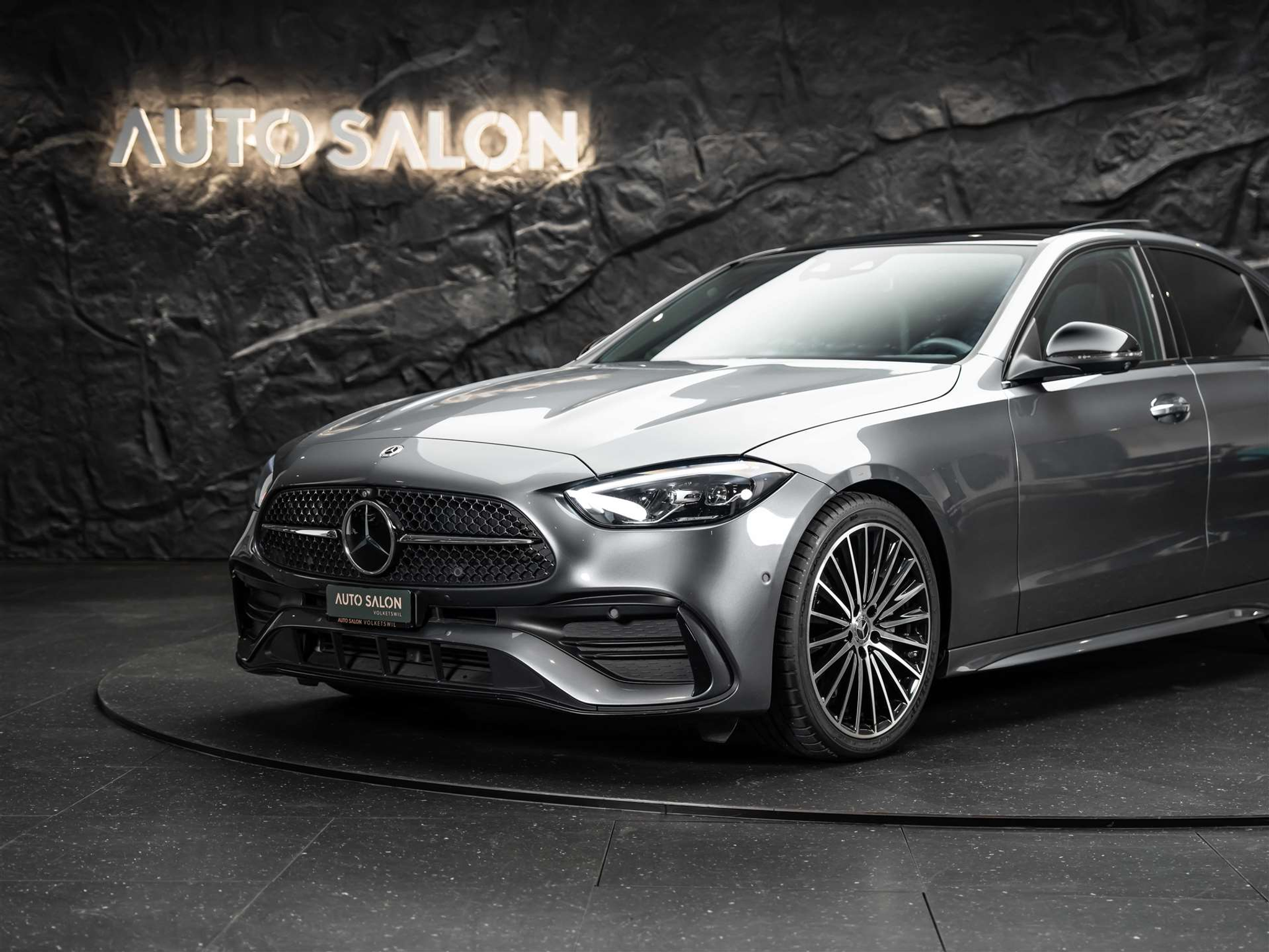 listing desktop thumbnail image 17