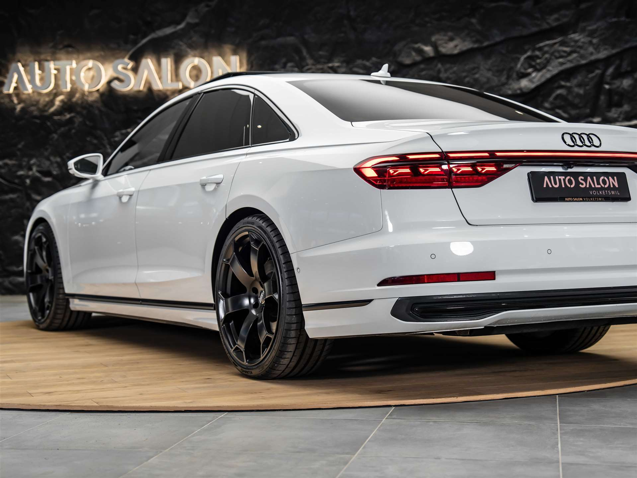 listing desktop thumbnail image 22