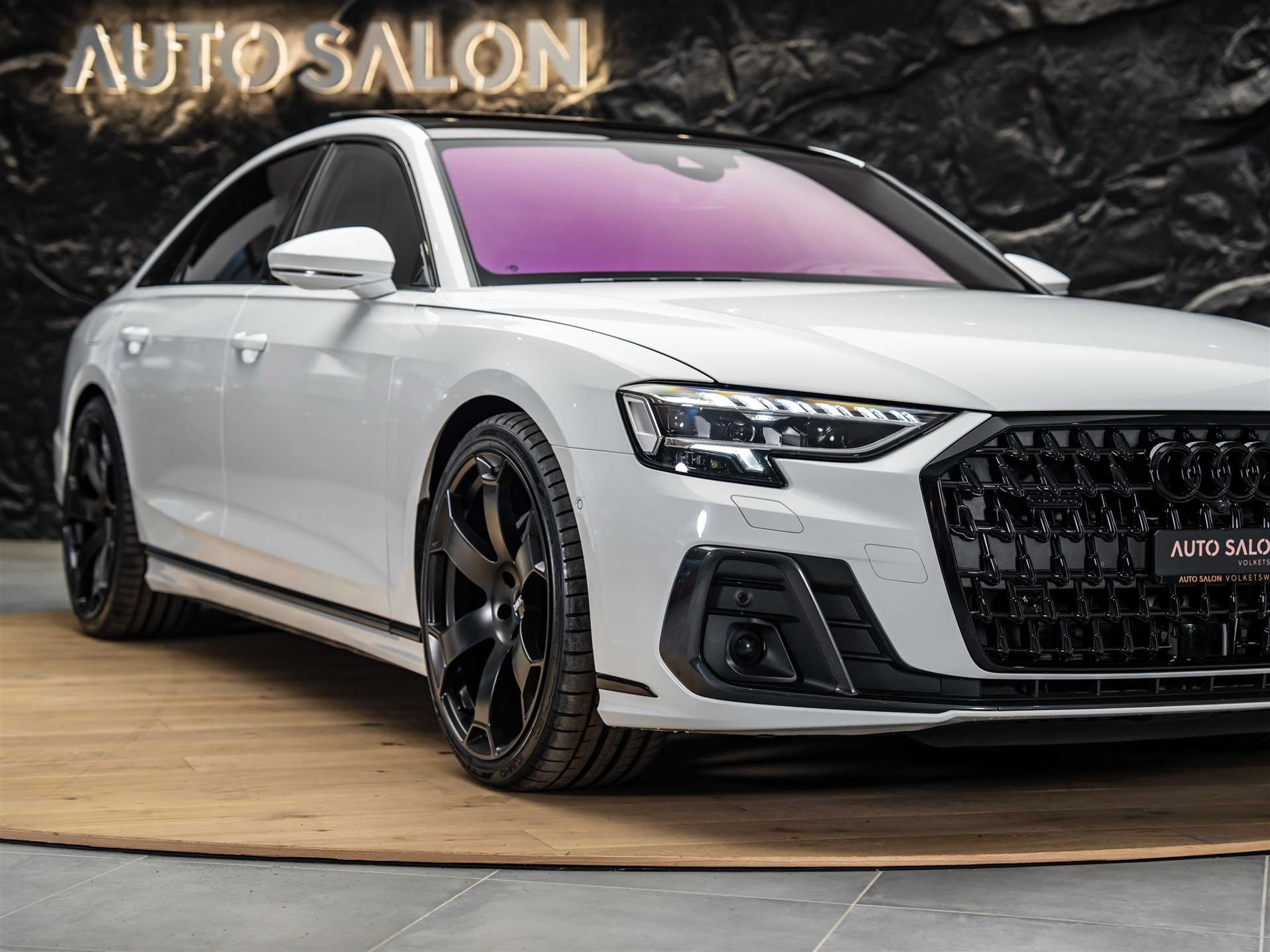 listing desktop thumbnail image 24