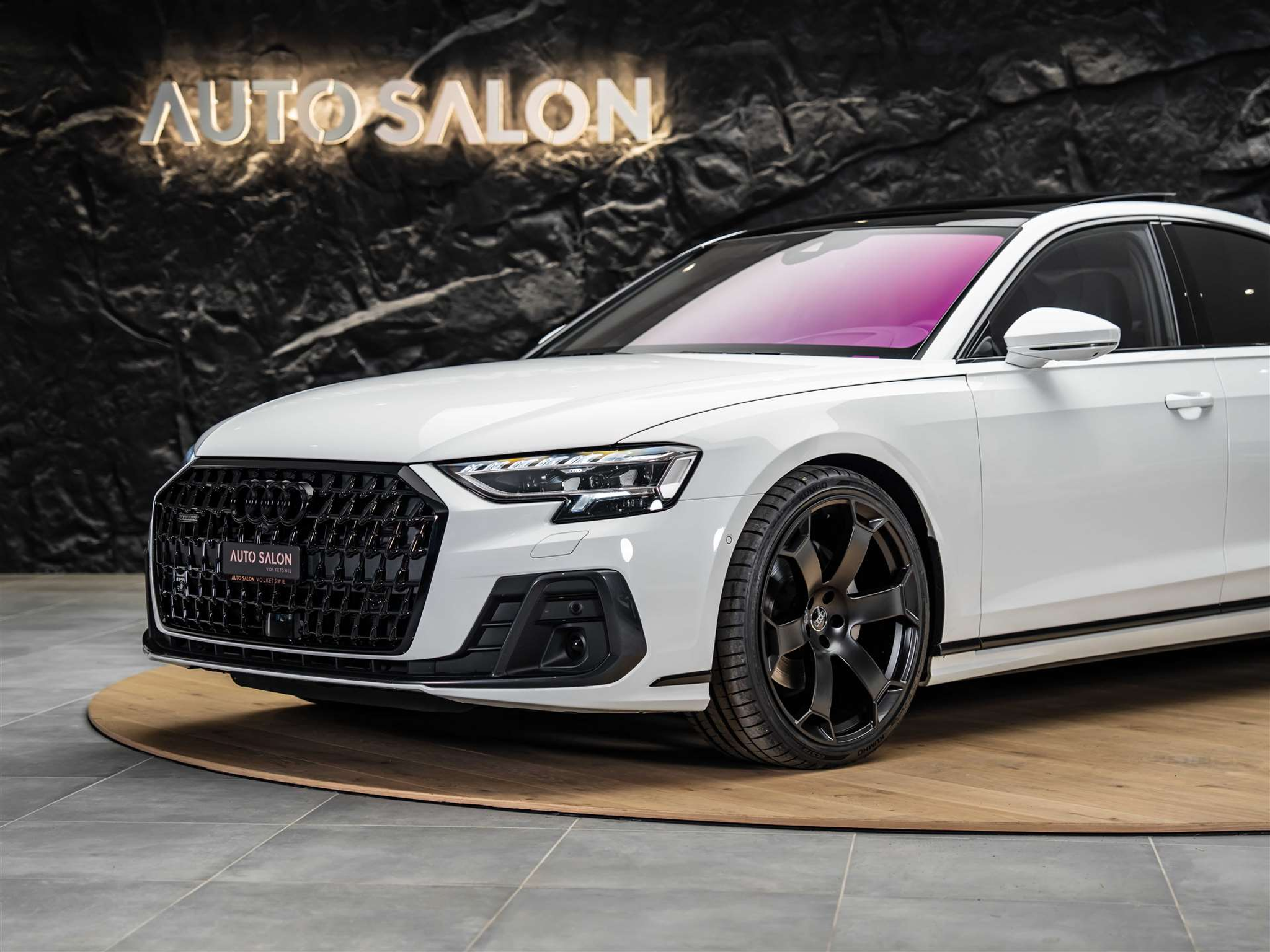 listing desktop thumbnail image 18