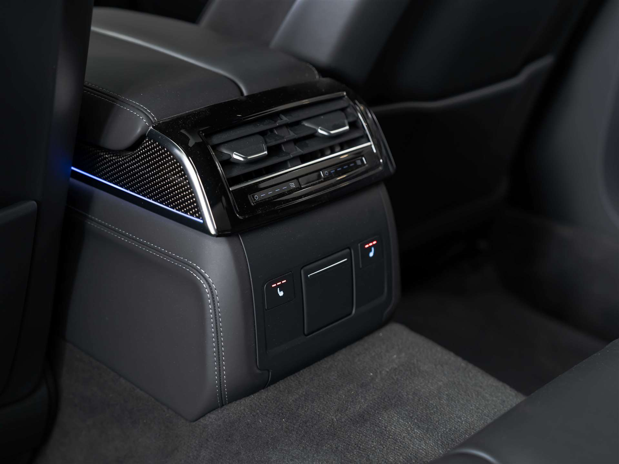 listing desktop thumbnail image 30