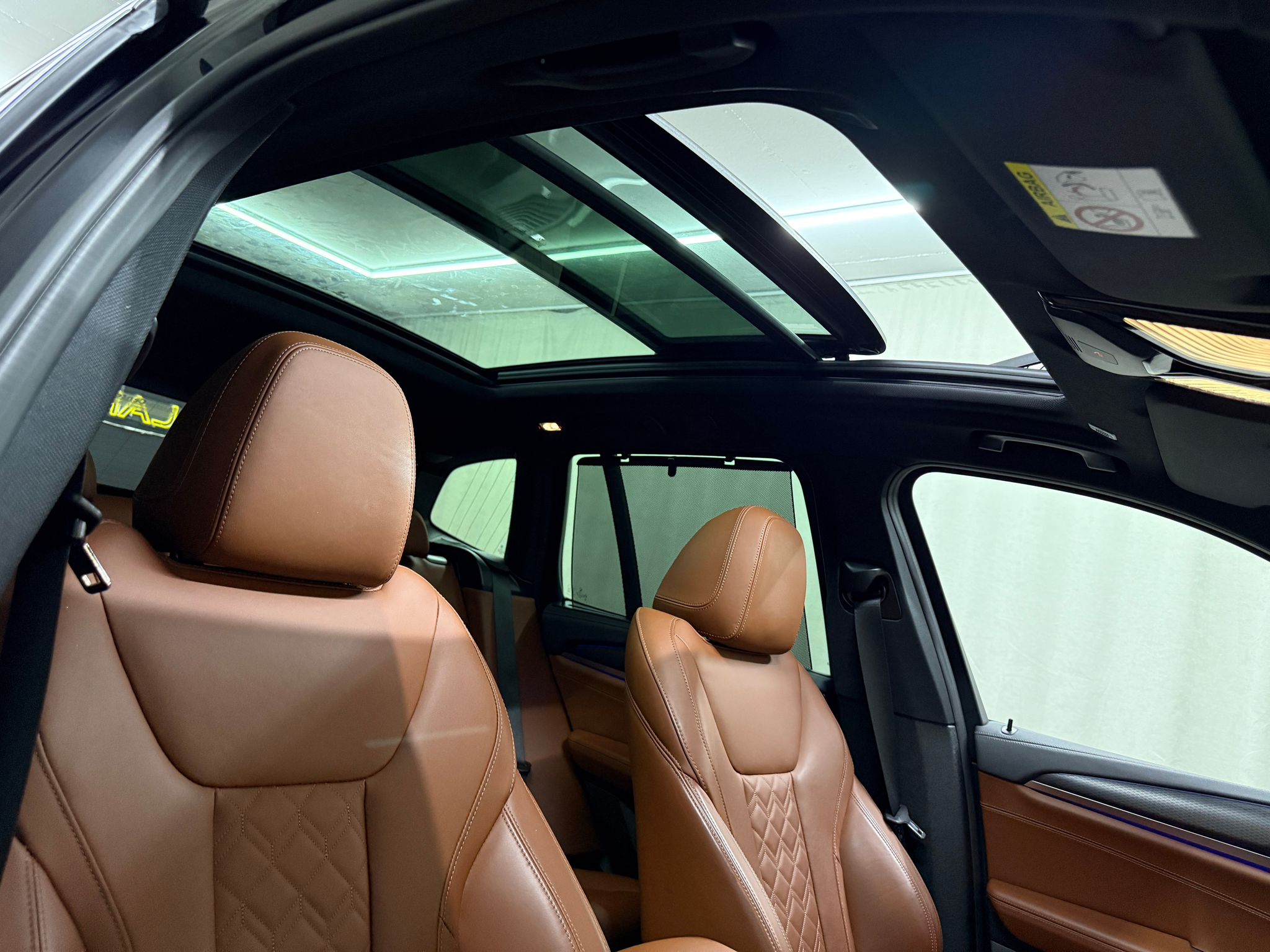 listing desktop thumbnail image 9