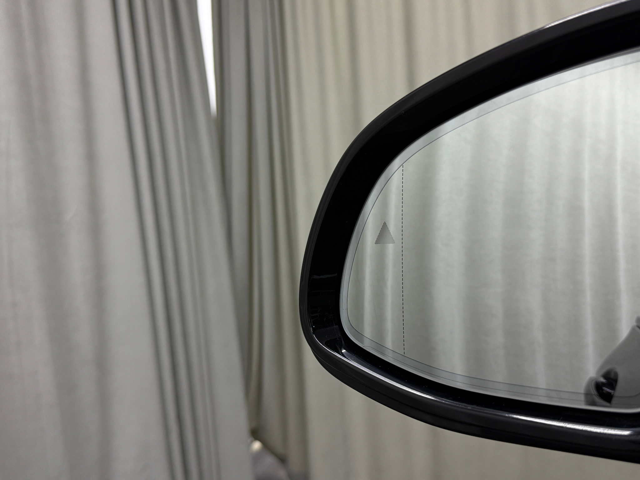 listing desktop thumbnail image 17