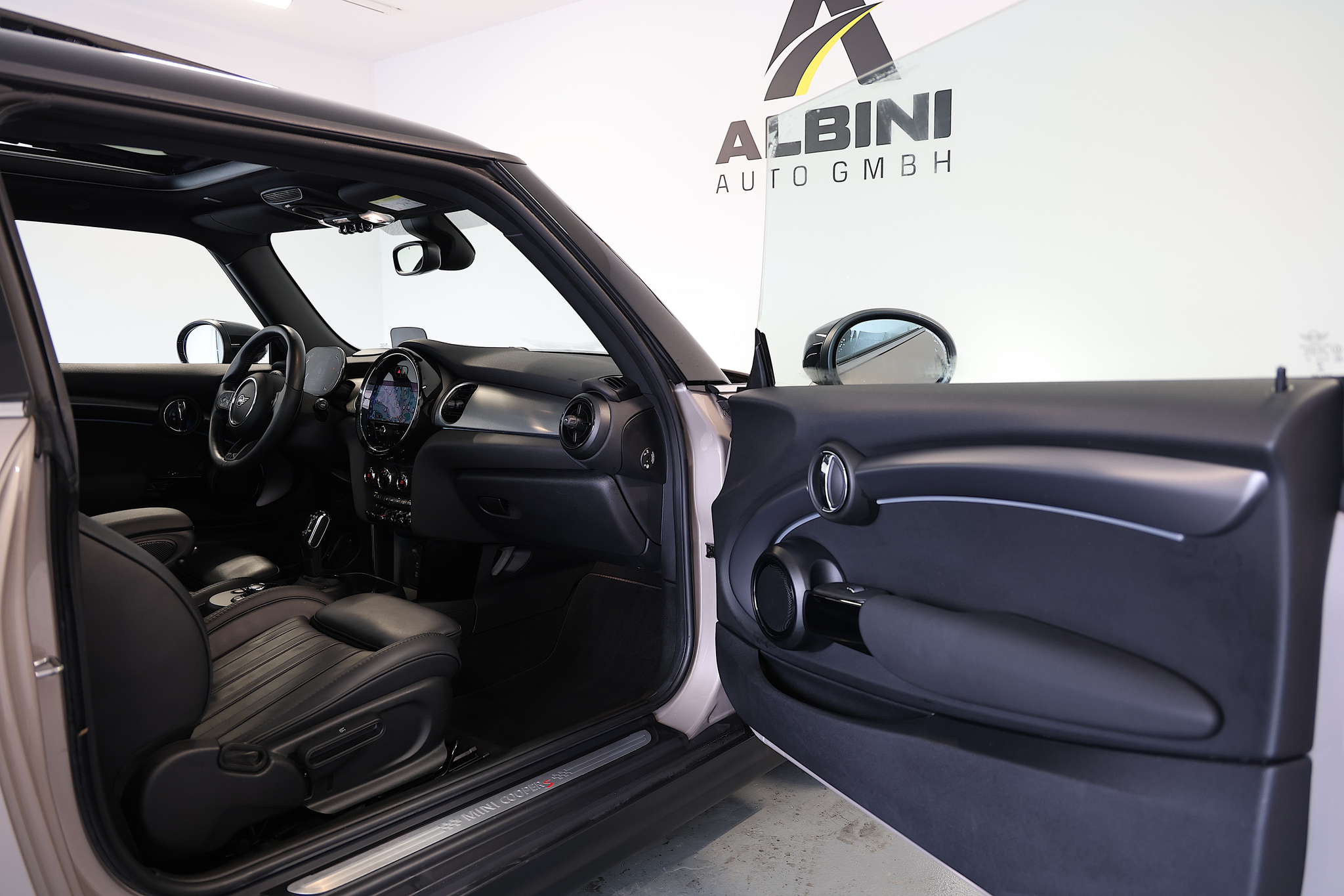 listing desktop thumbnail image 10