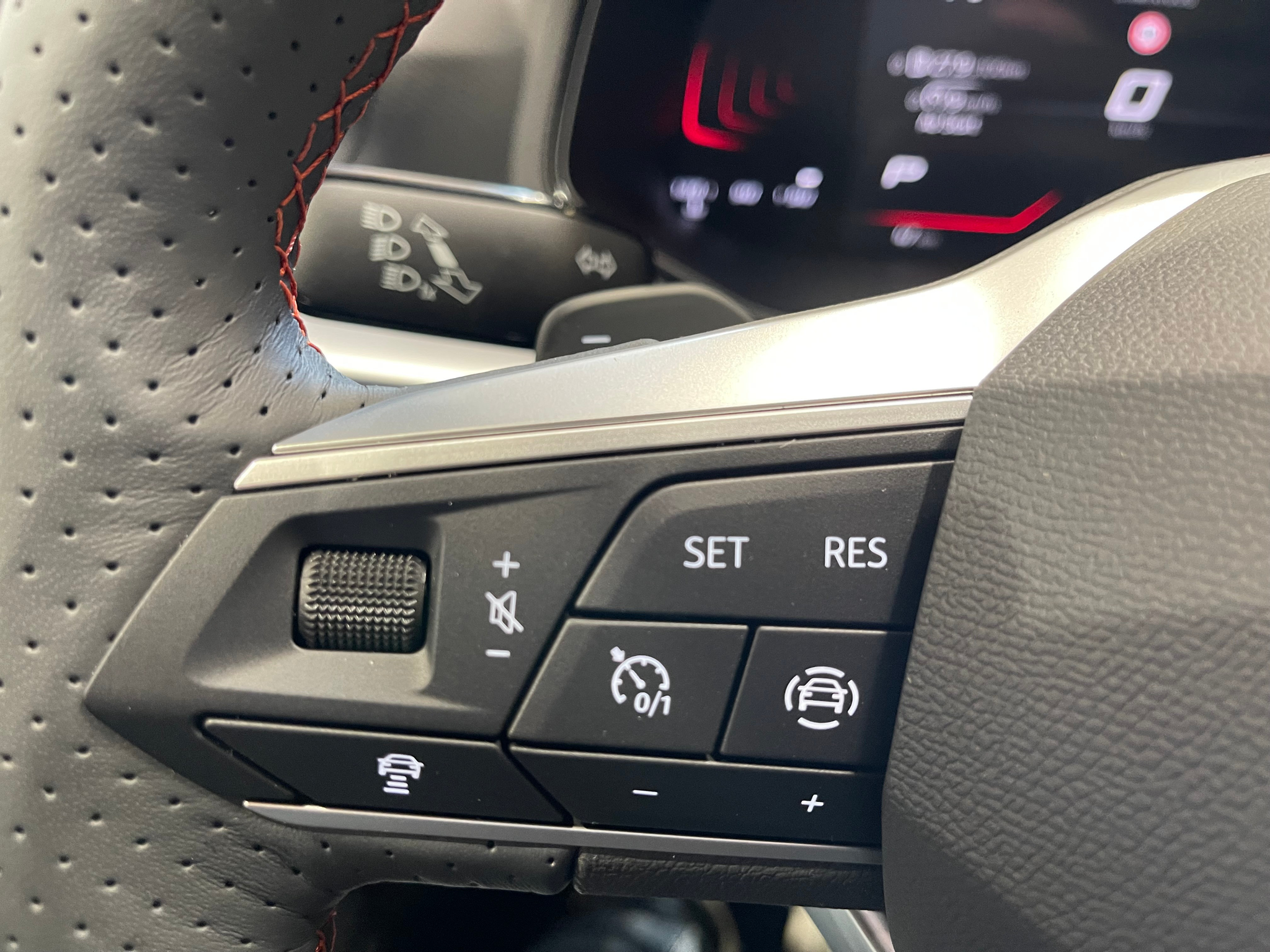 listing desktop thumbnail image 17