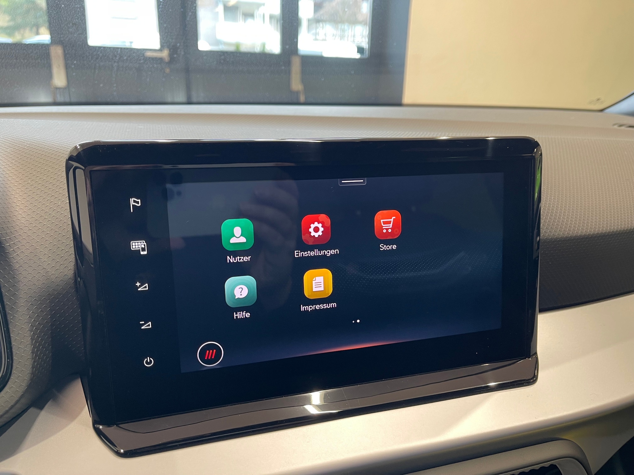 listing desktop thumbnail image 24