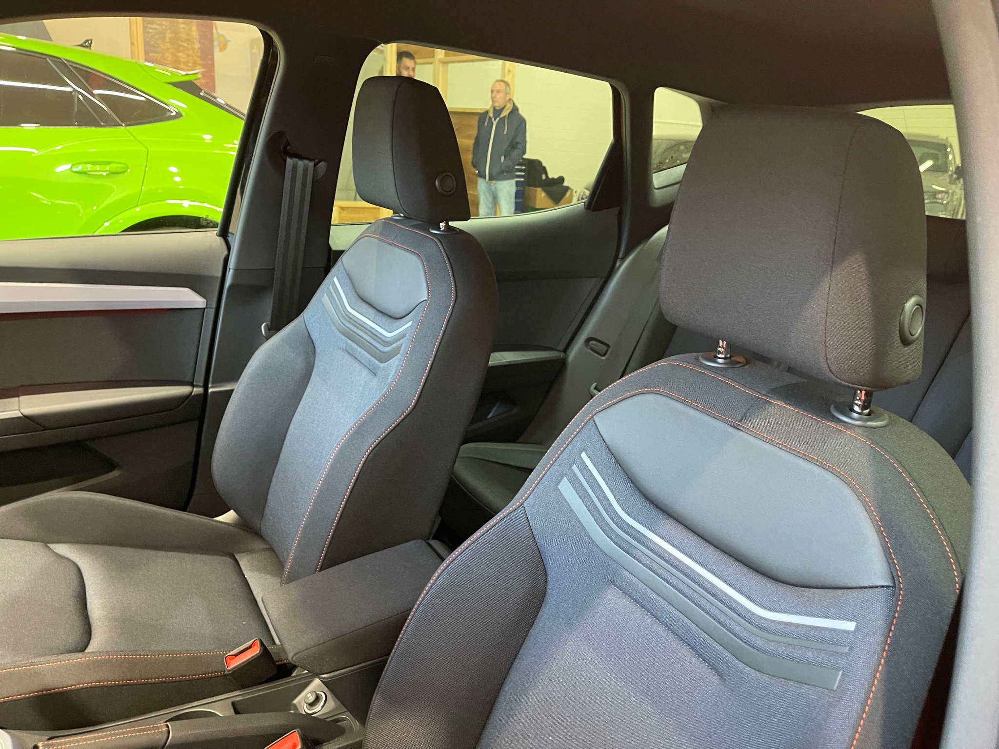 listing desktop thumbnail image 9