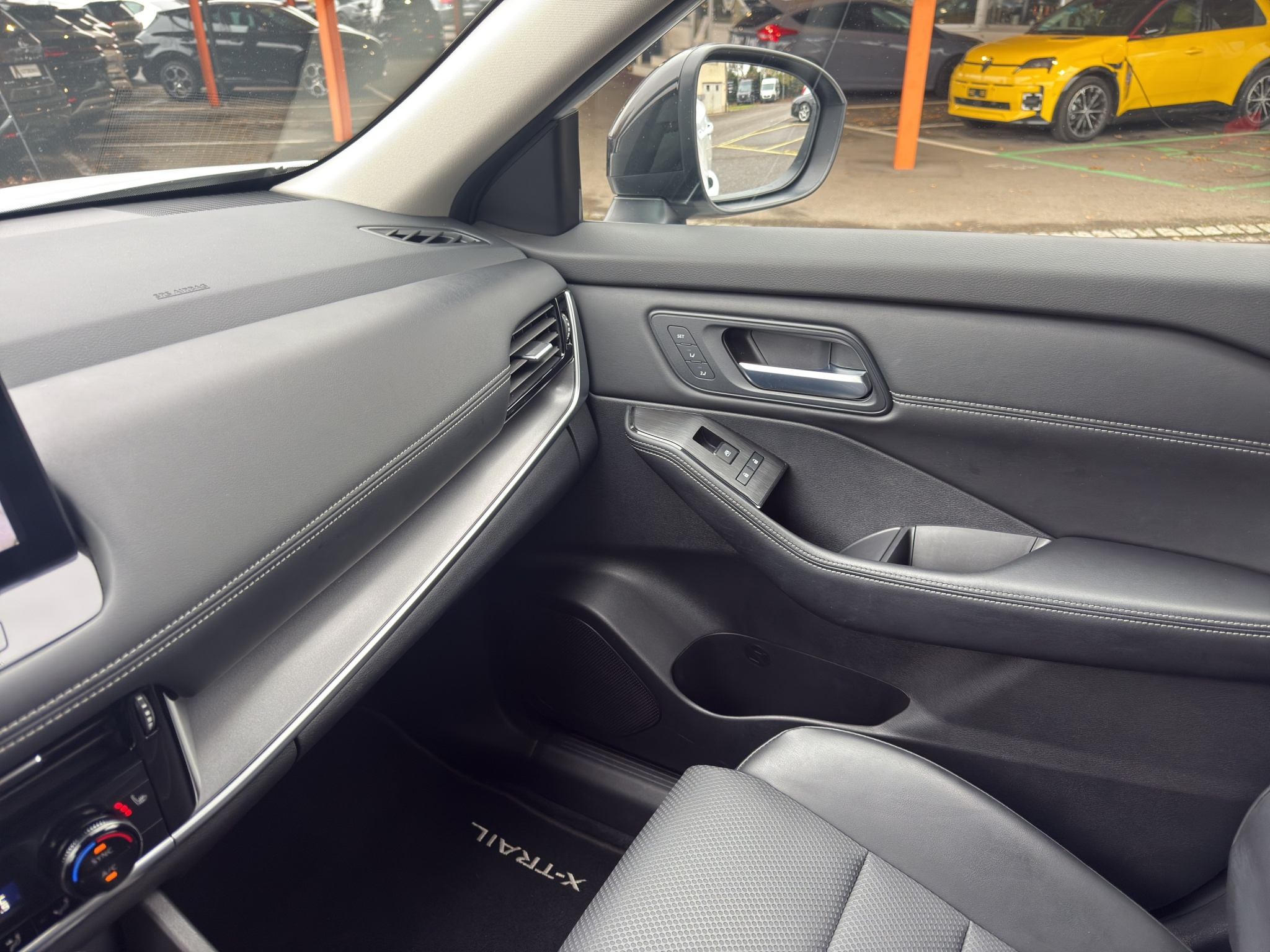 listing desktop thumbnail image 30