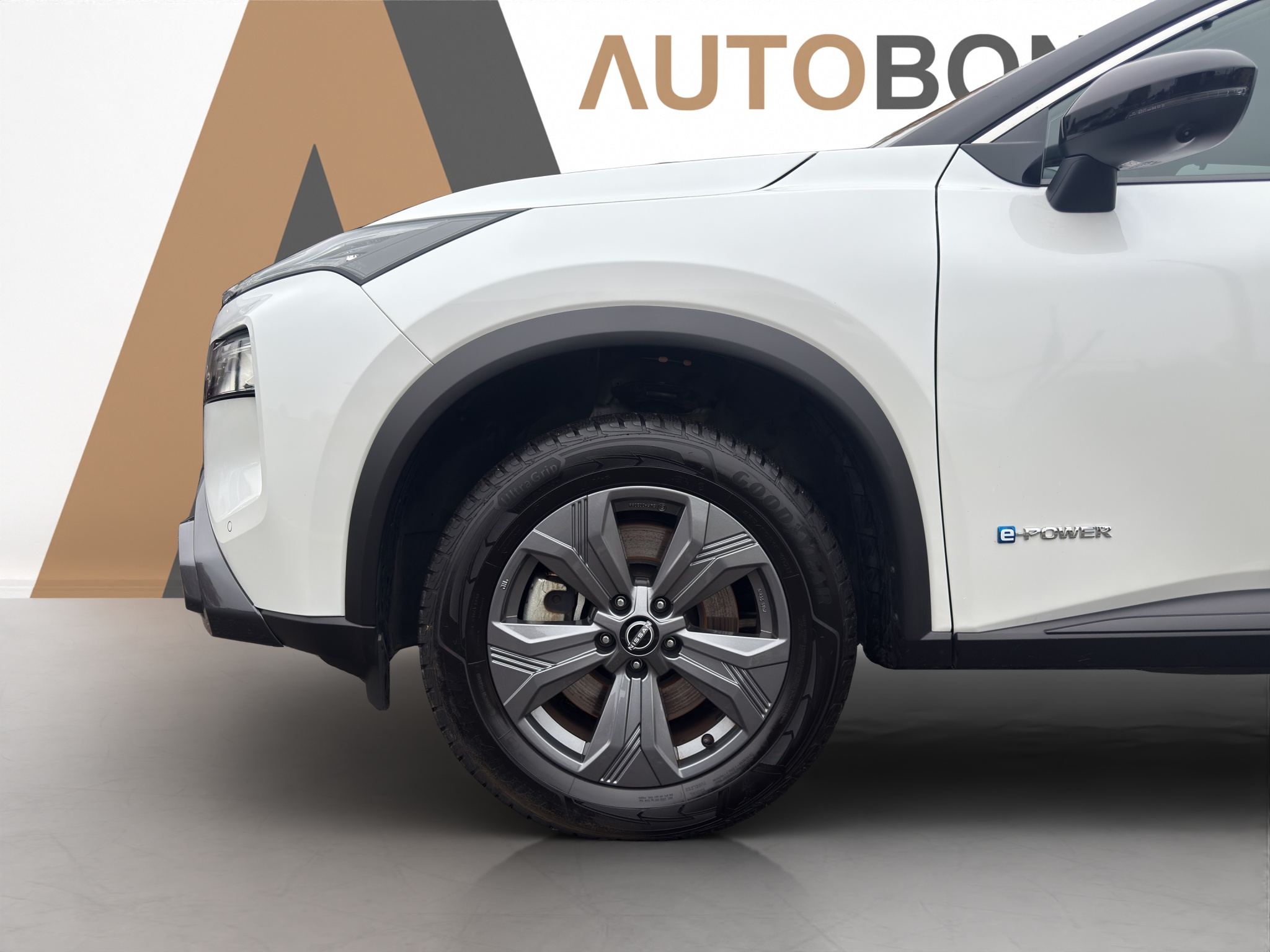 listing desktop thumbnail image 18