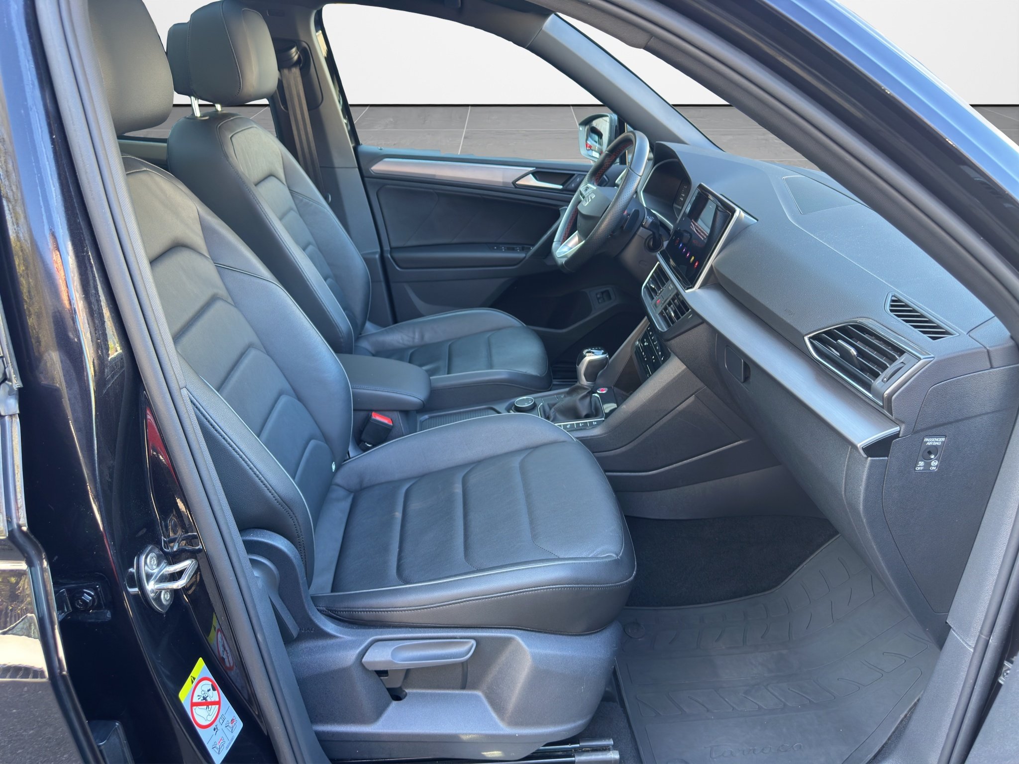 listing desktop thumbnail image 16