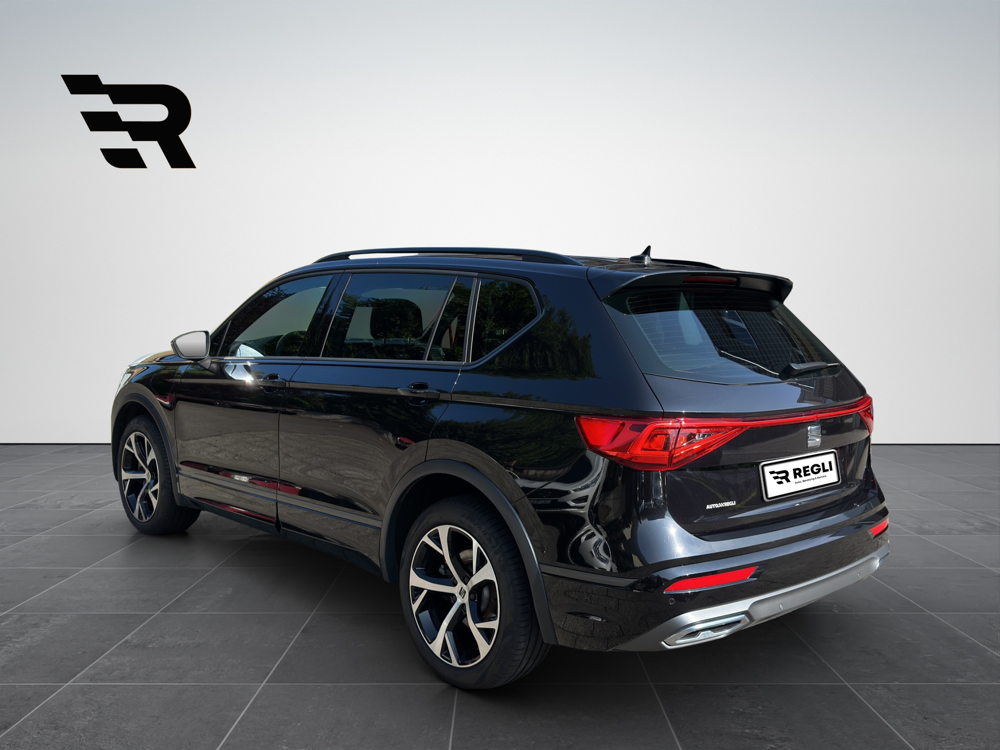 listing desktop thumbnail image 2