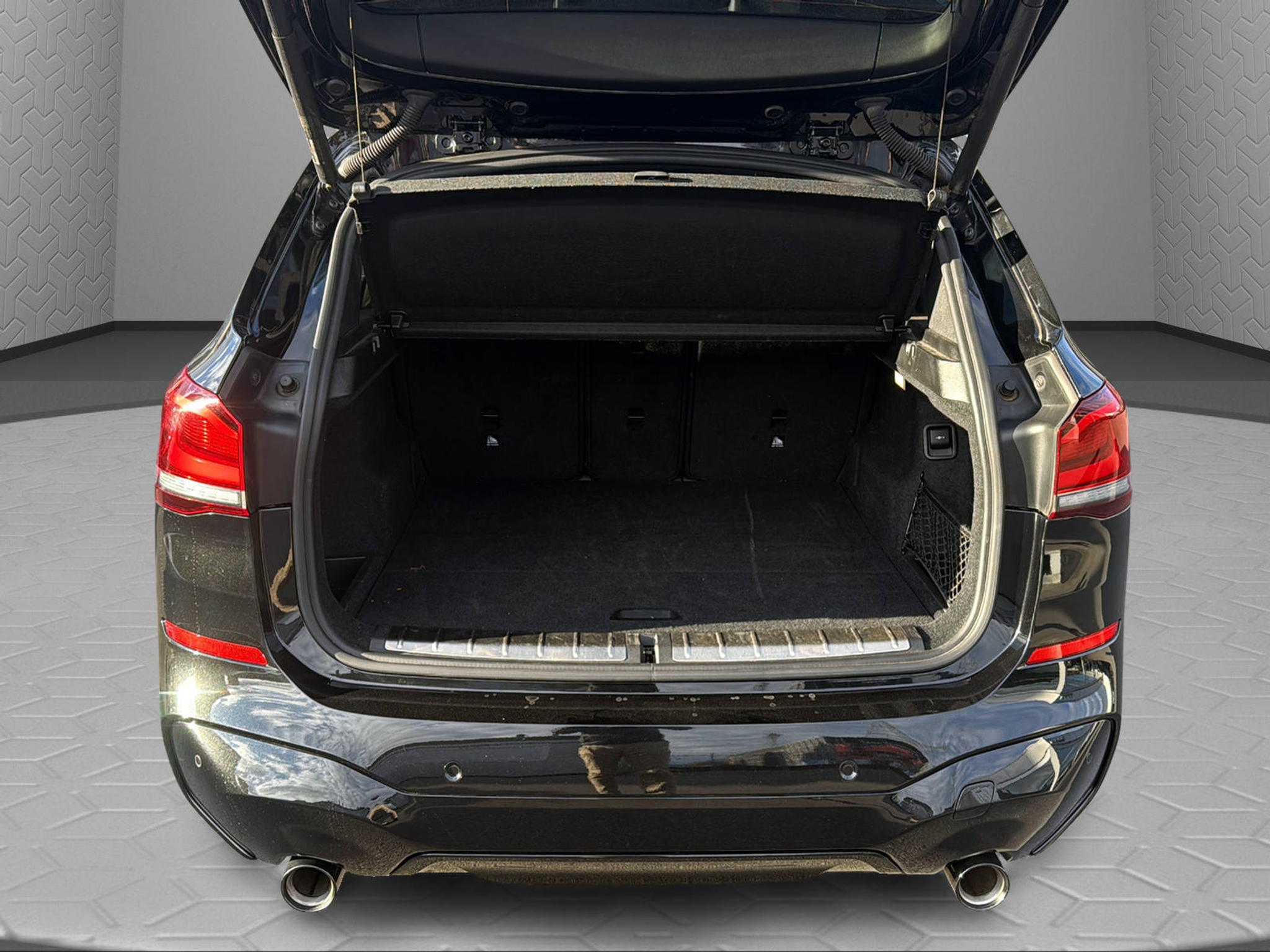 listing desktop thumbnail image 13