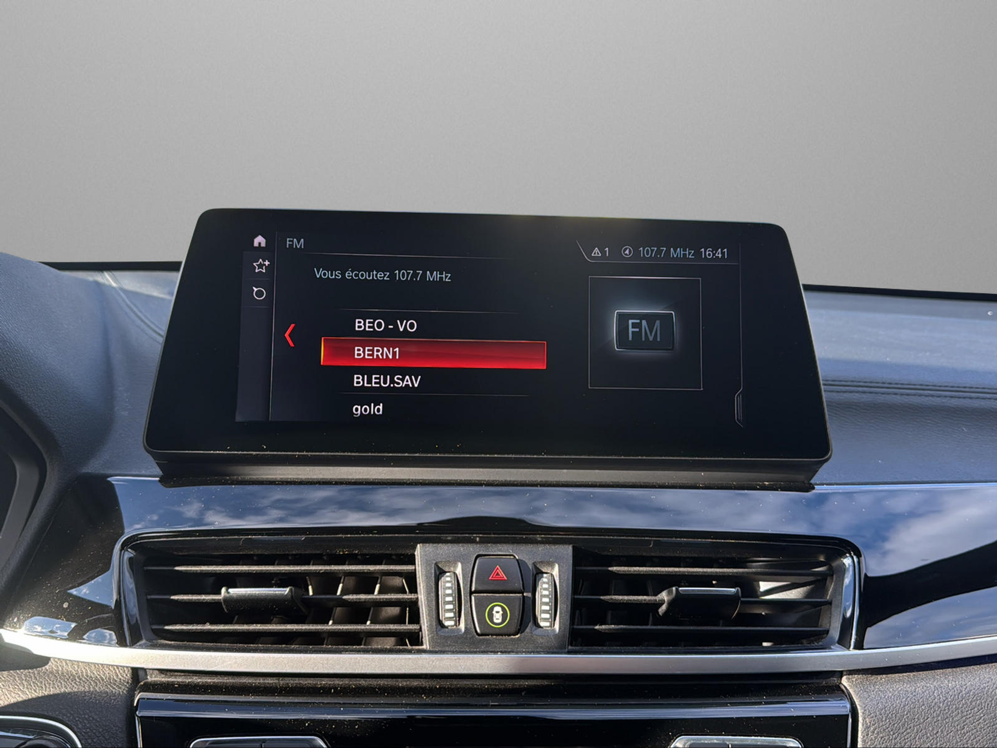 listing desktop thumbnail image 10