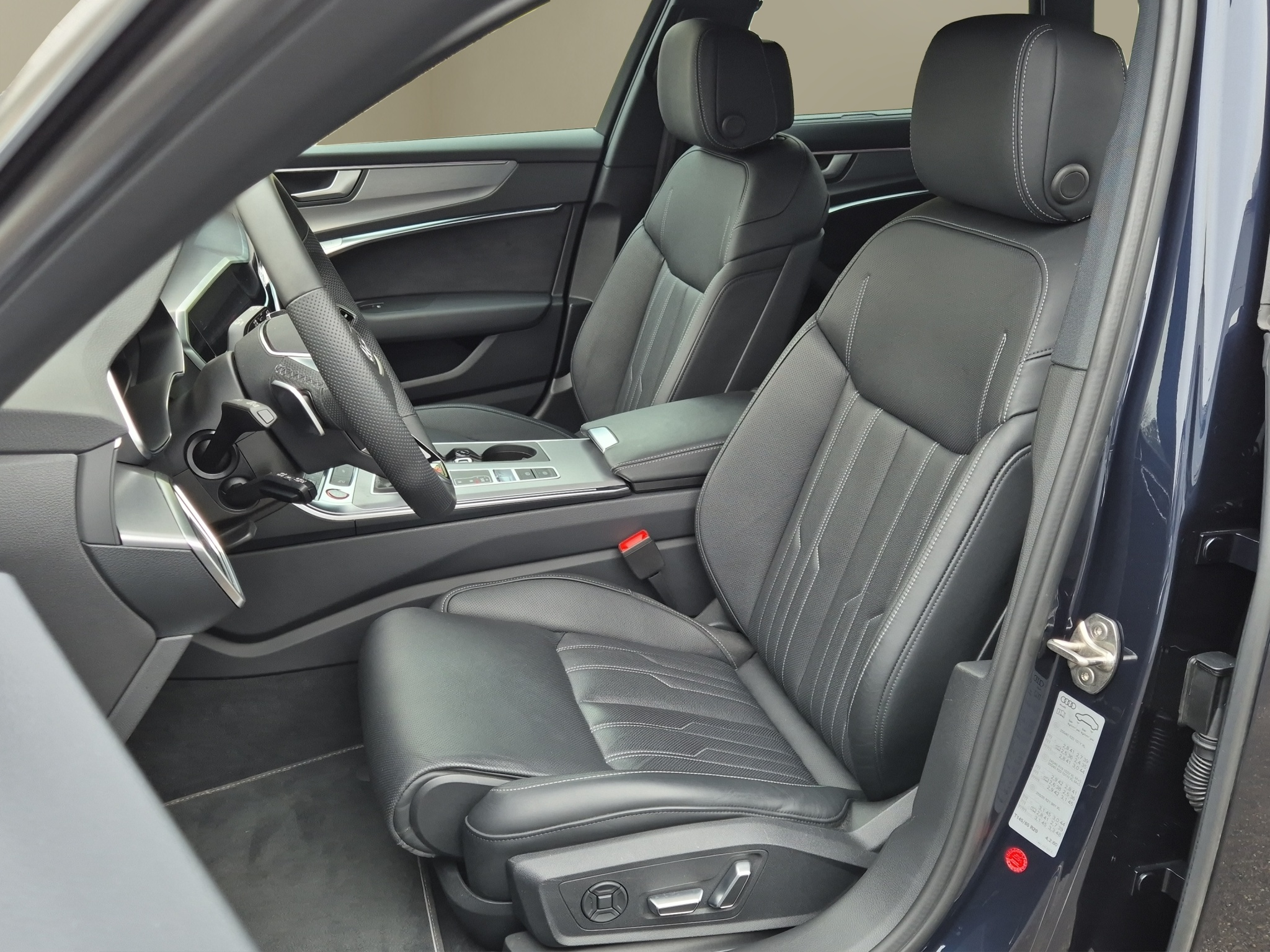 listing desktop thumbnail image 8