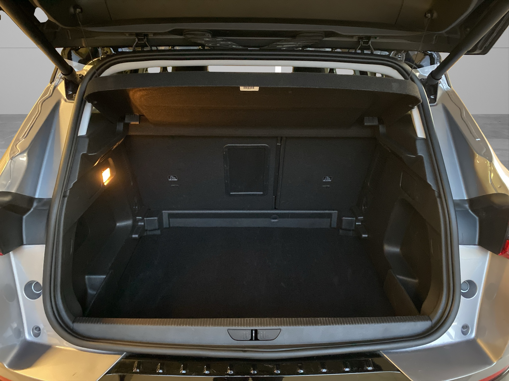 listing desktop thumbnail image 8