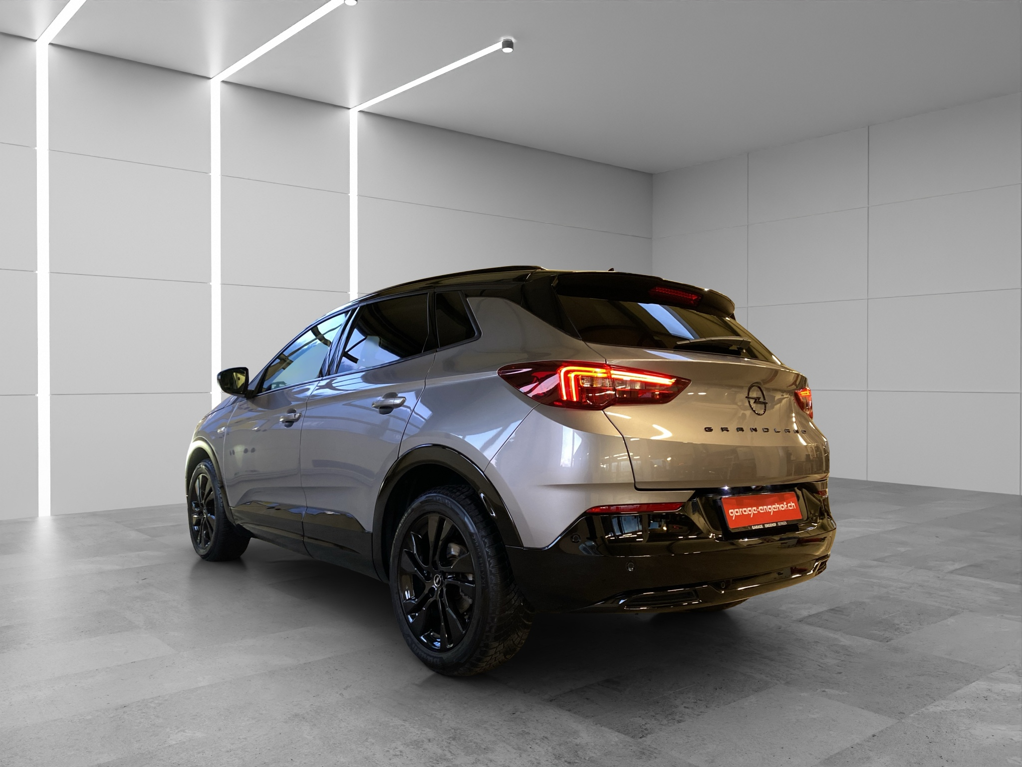 listing desktop thumbnail image 3