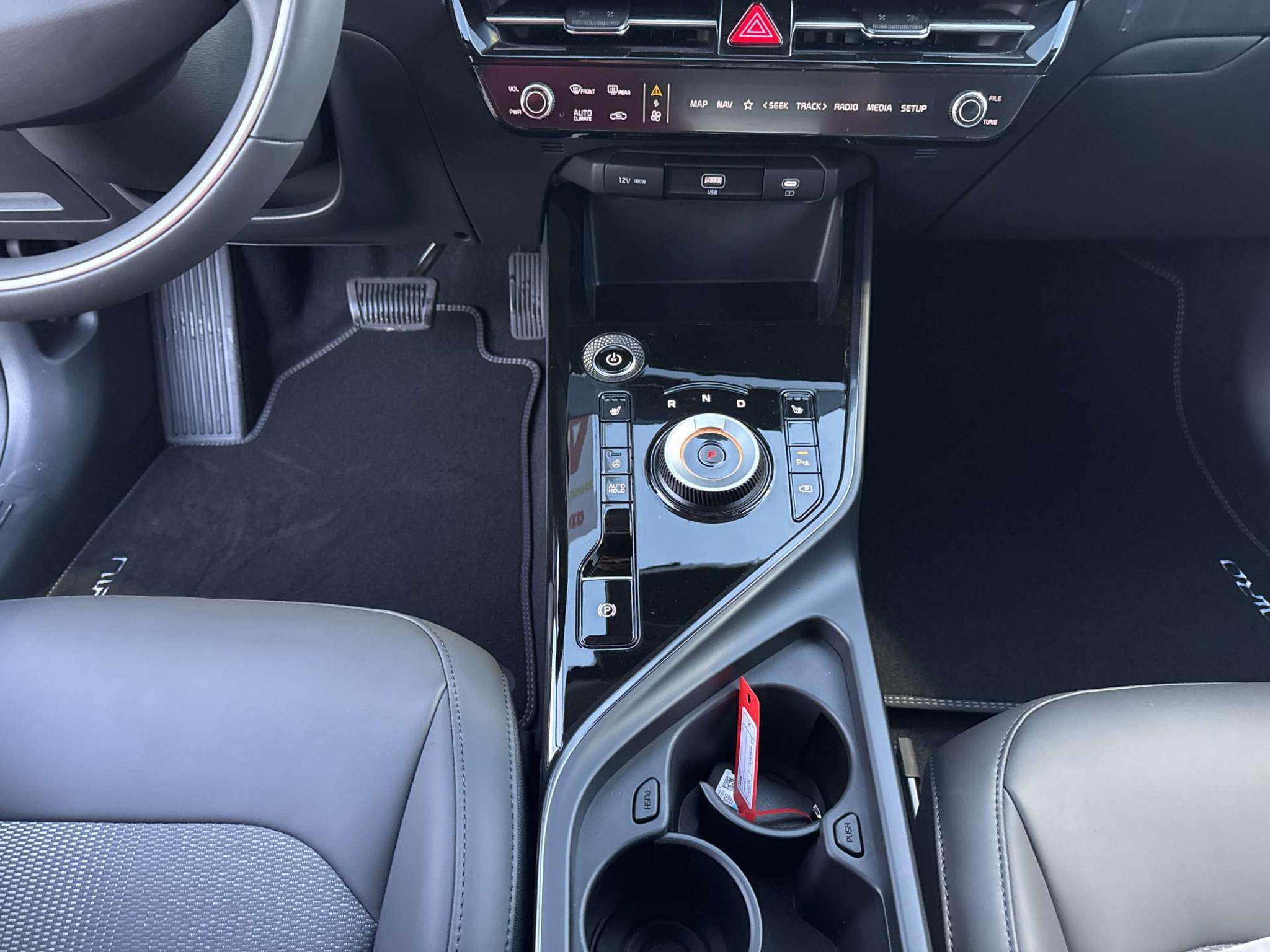 listing desktop thumbnail image 11