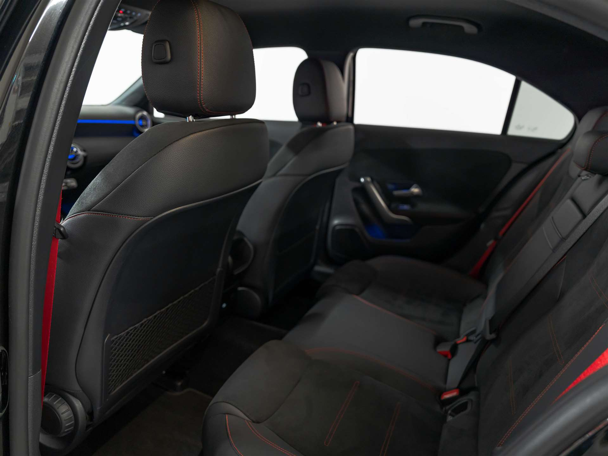 listing desktop thumbnail image 11