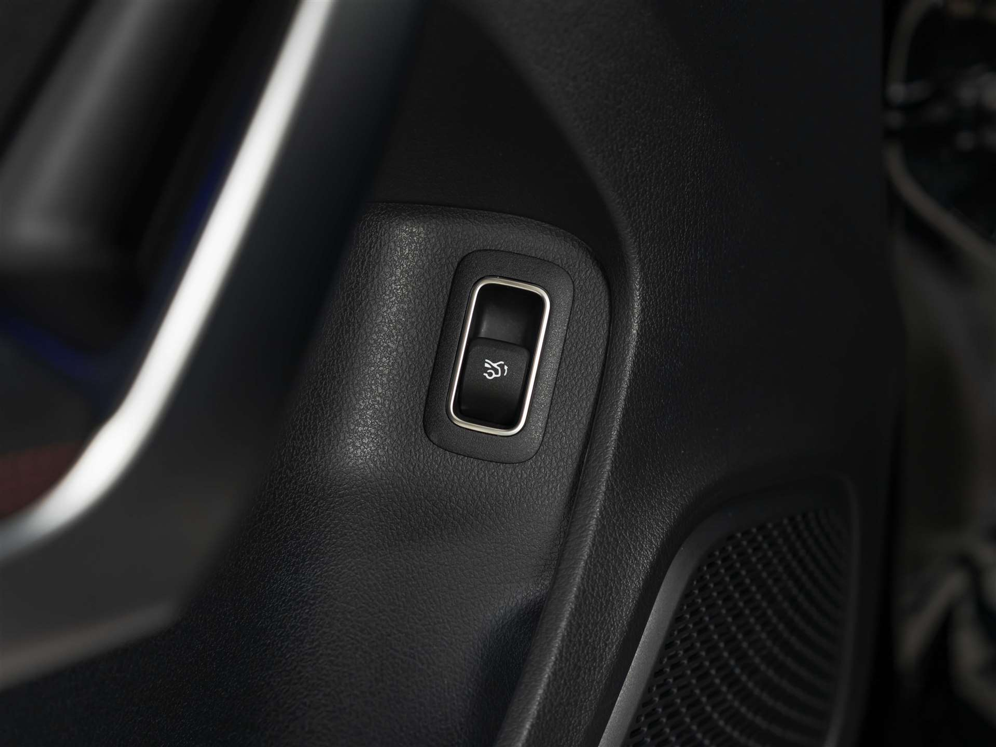 listing desktop thumbnail image 22