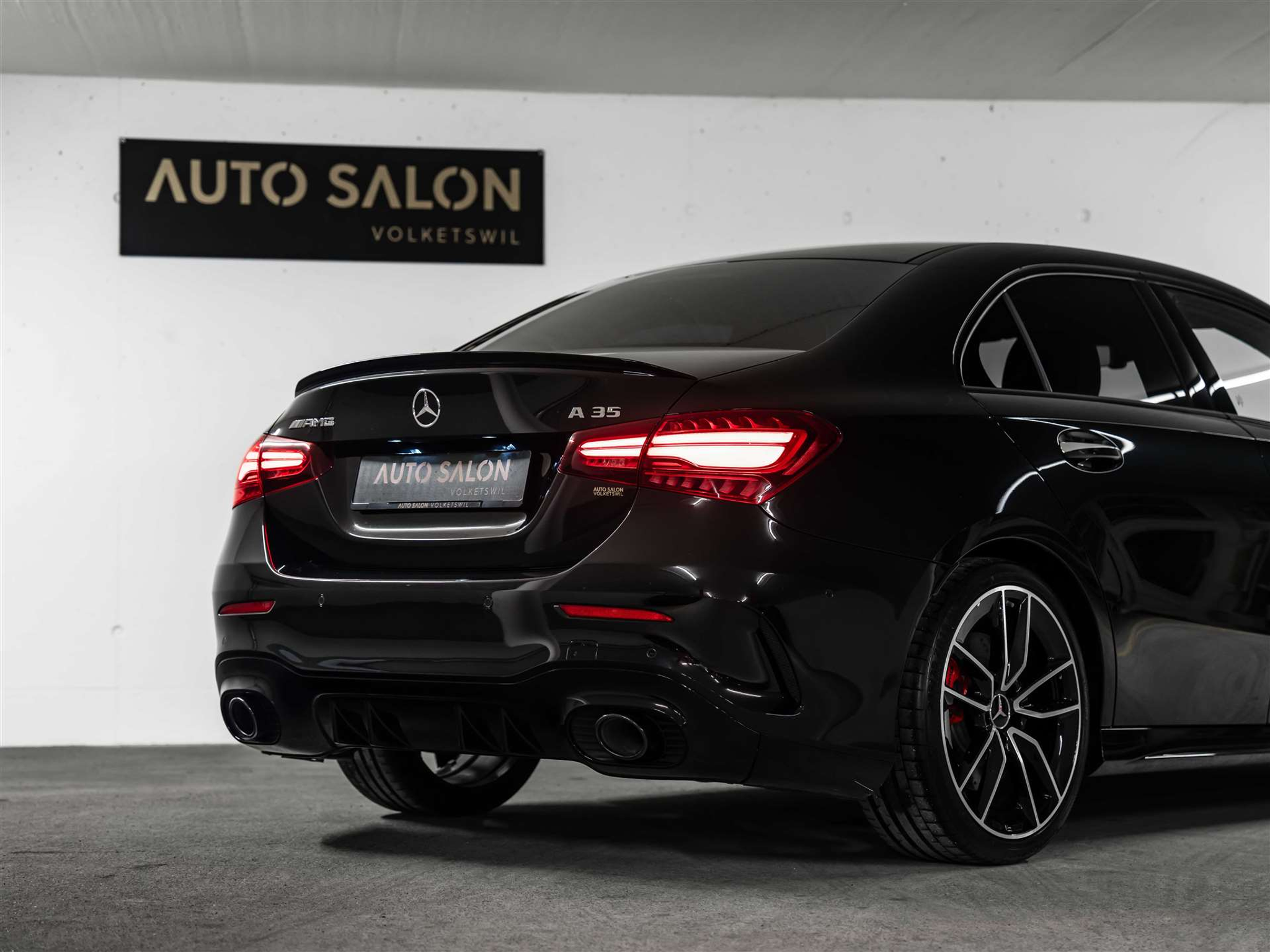 listing desktop thumbnail image 19