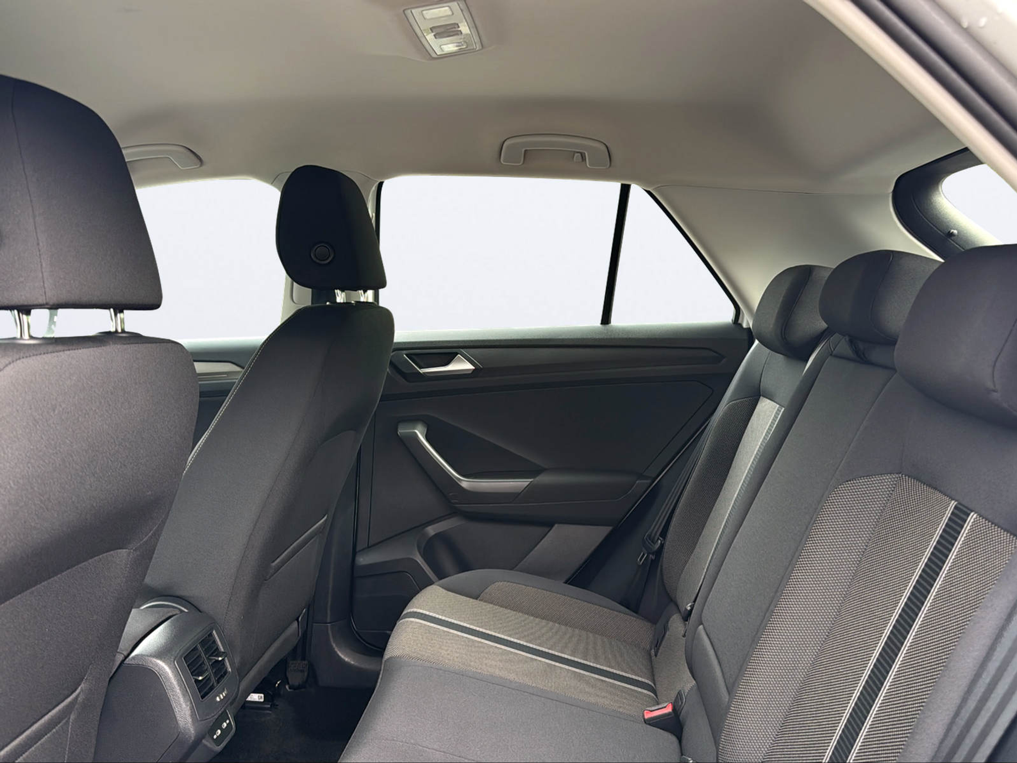 listing desktop thumbnail image 13