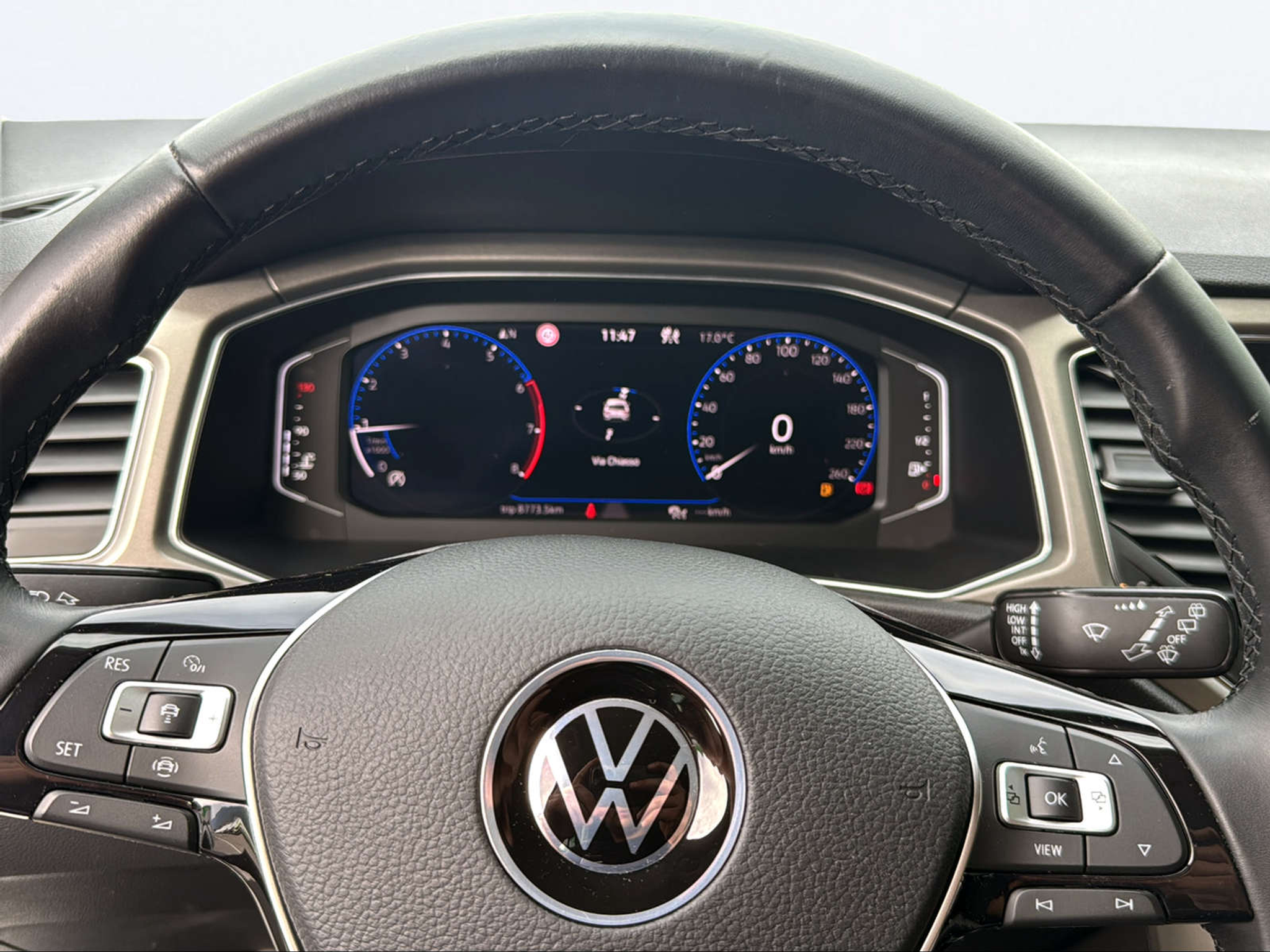 listing desktop thumbnail image 11