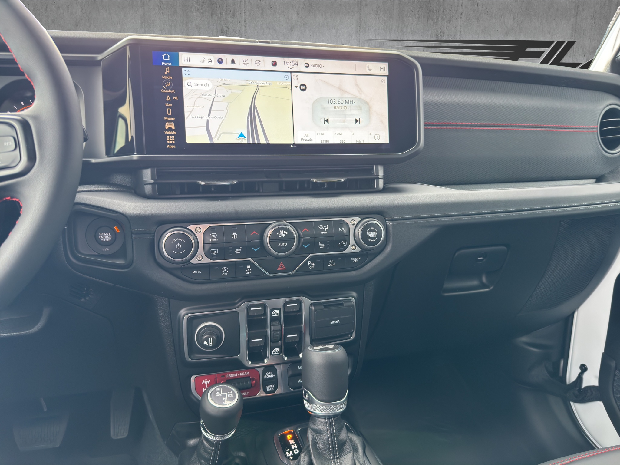 listing desktop thumbnail image 9