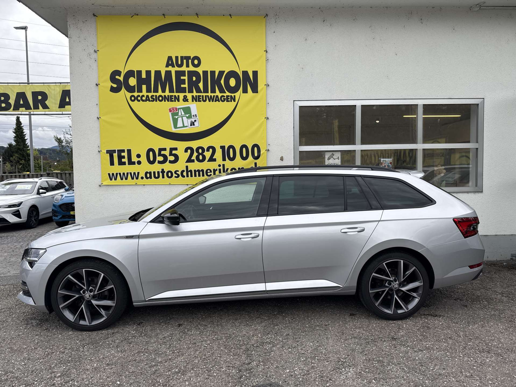 listing desktop thumbnail image 4