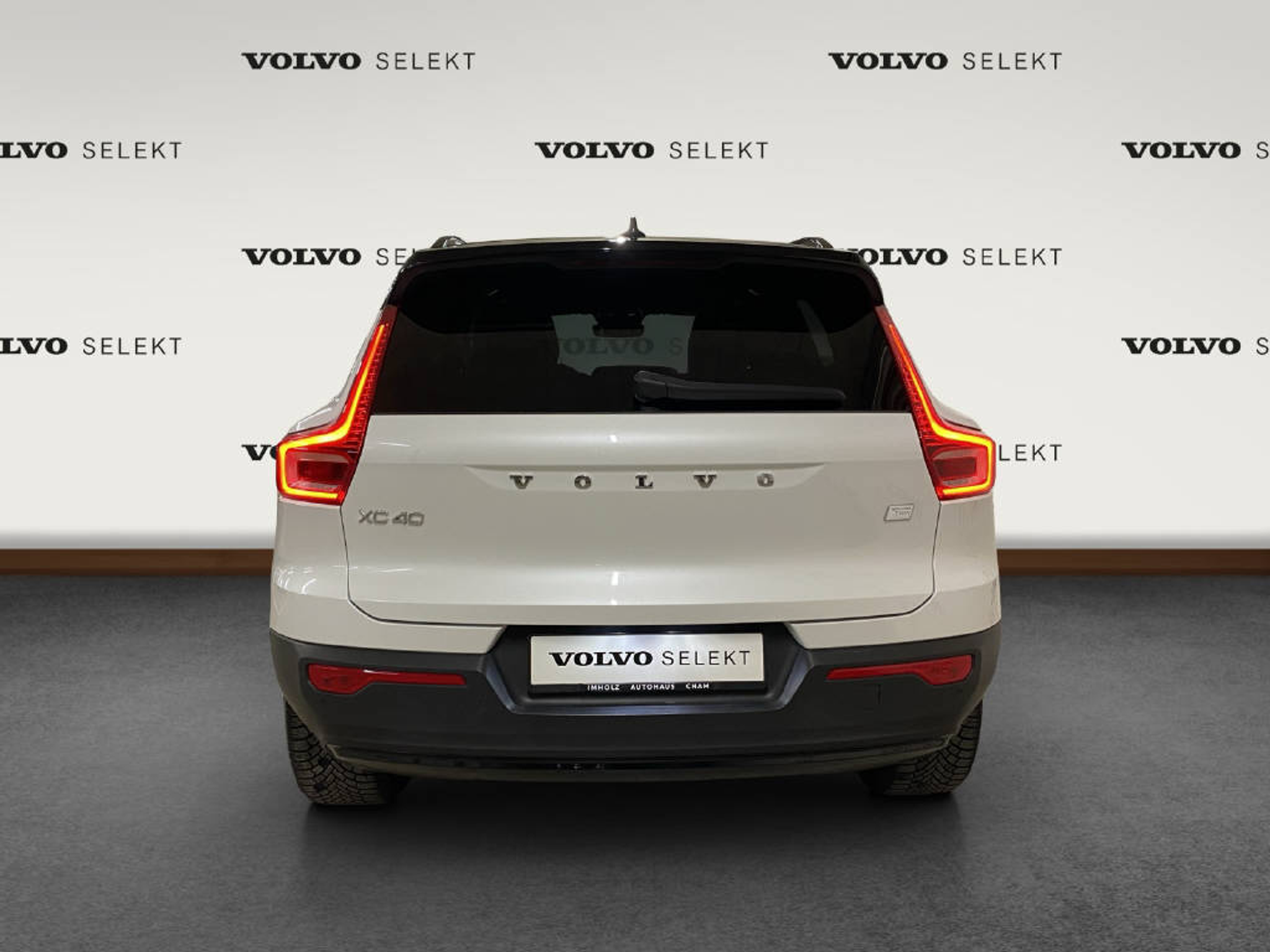 listing desktop thumbnail image 3